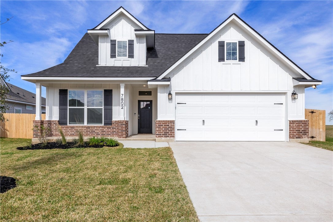 New Construction in Pecan Grove