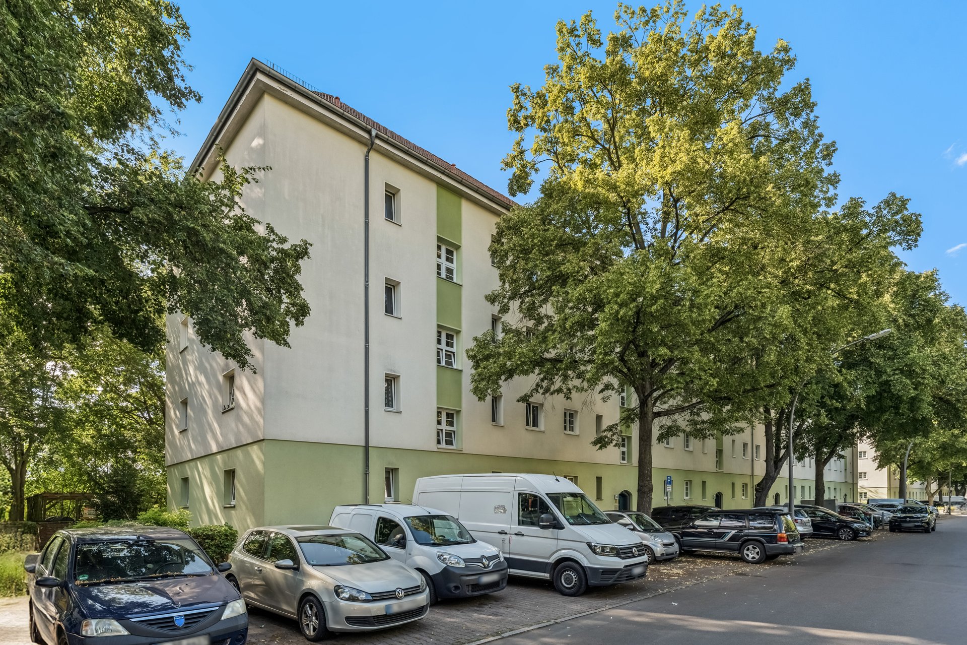 Modernisierte 4-Zimmerwohnung im gepflegten Altbau!