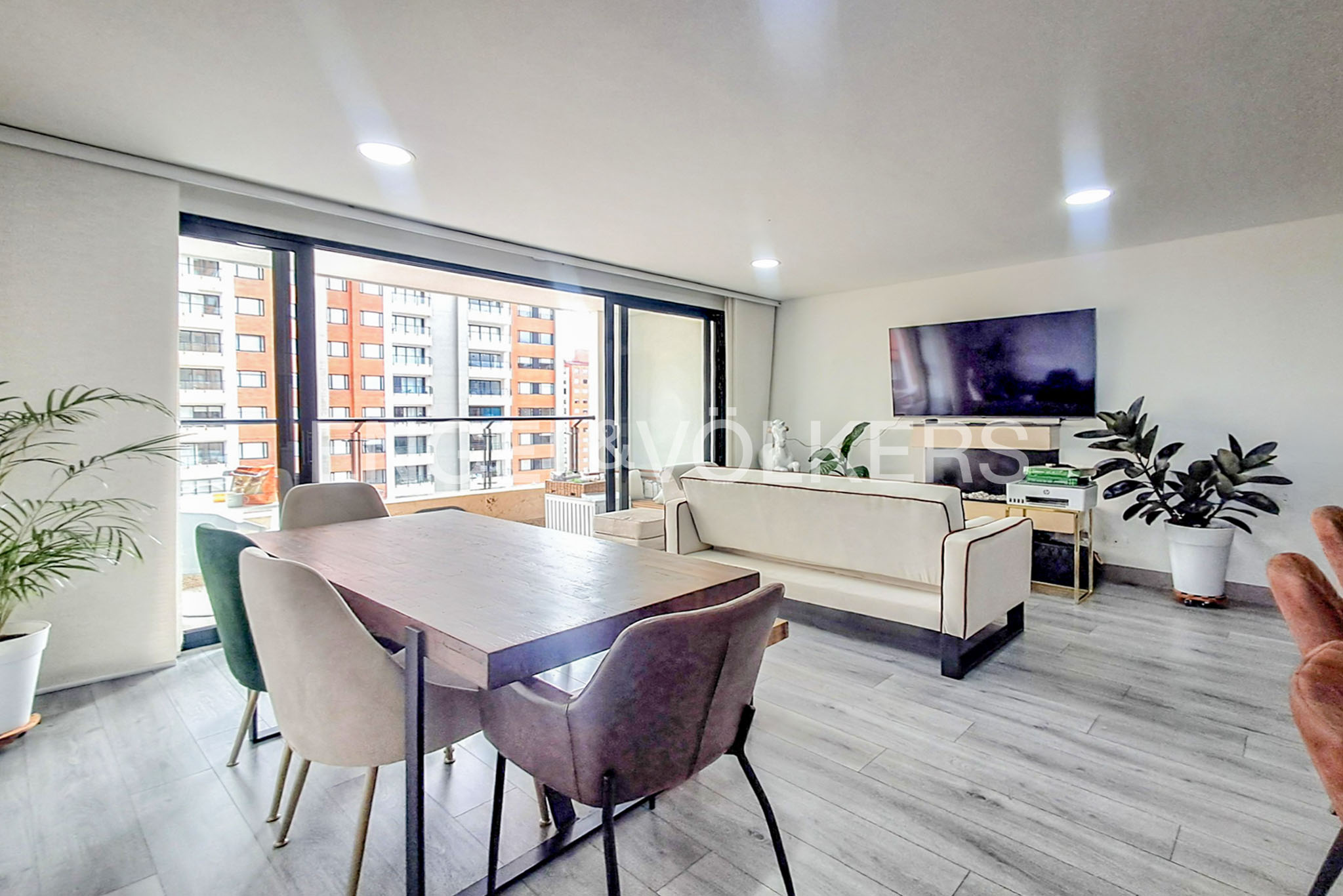 Apartamento con balcón y clubhouse para venta en Lagos de Córdoba