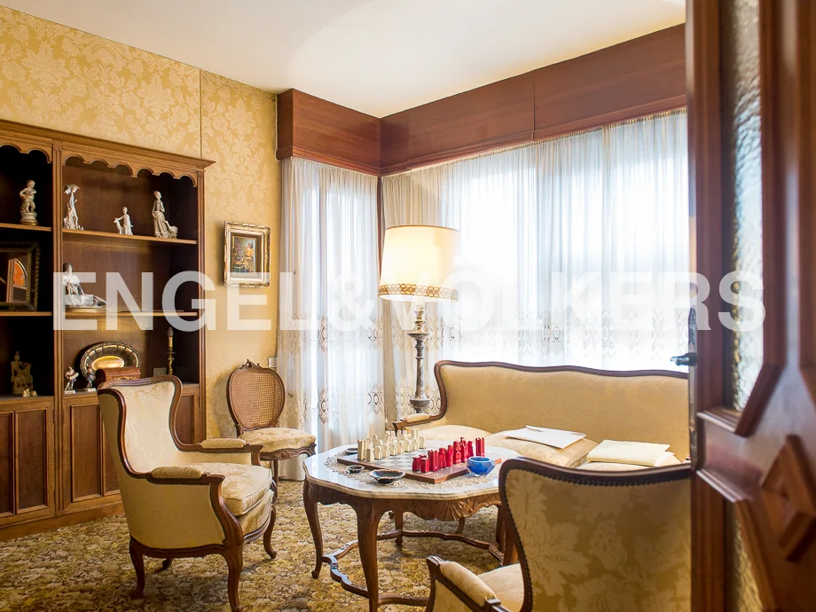 Luxurious vintage apartment in Vila-real