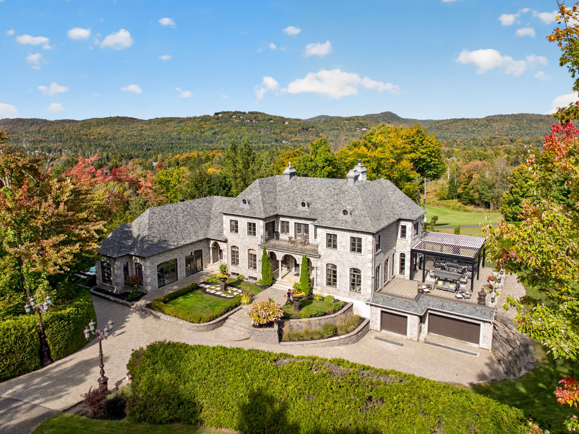 legance, remarkable architecture and noble materials
