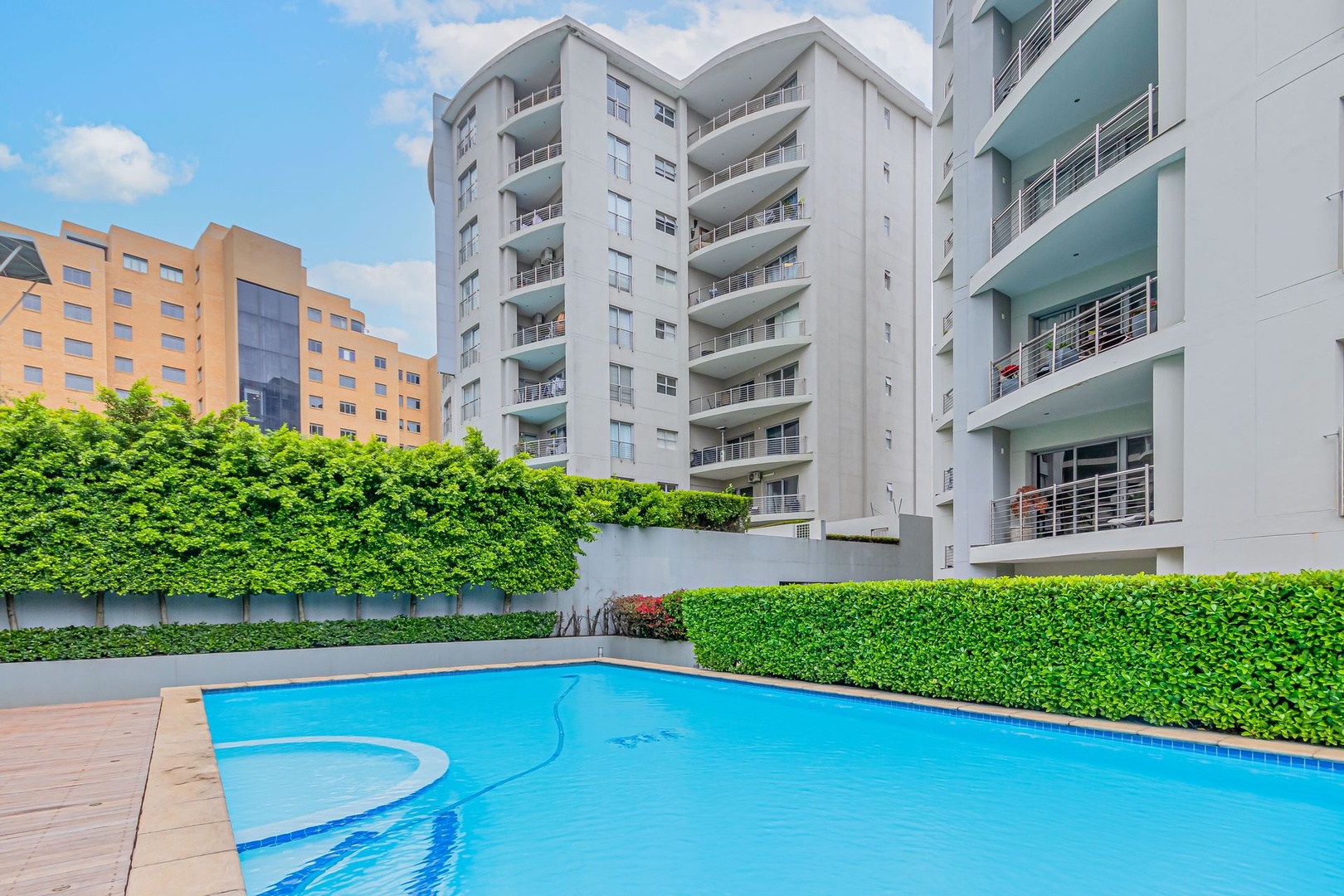 Fully Furnished 2-Bedroom, 2-Bathroom Apartment in Morningside
