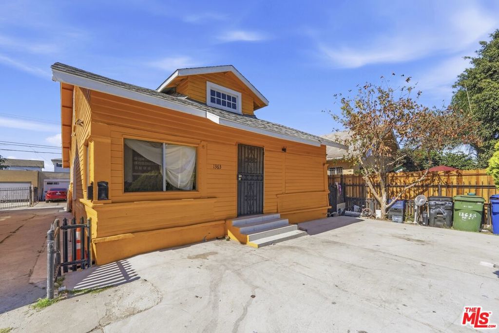 Investment Opportunity with Two Homes on One Lot
