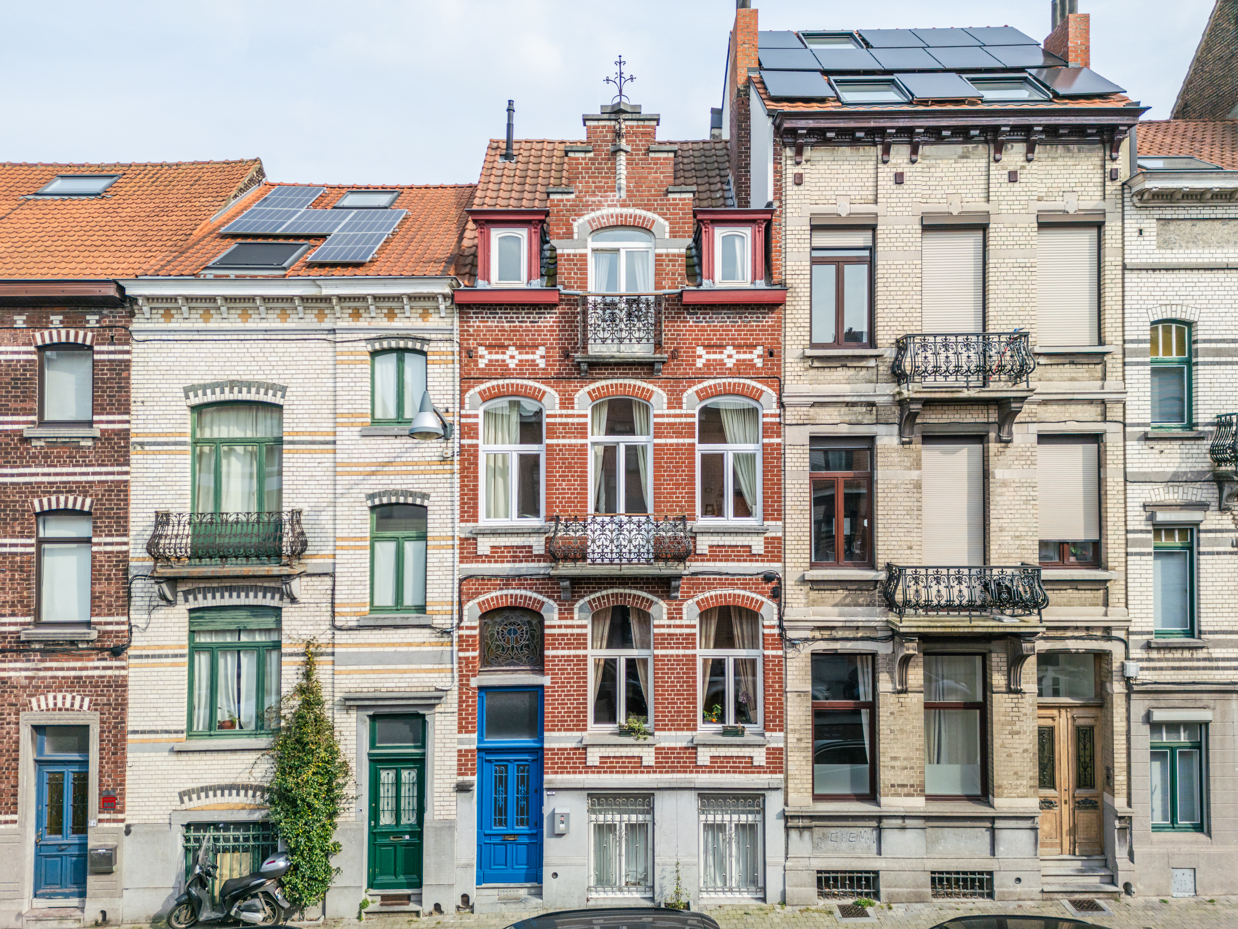 Elegante herenwoning uit 1907 met authentieke charme en modern comfort - EPB D