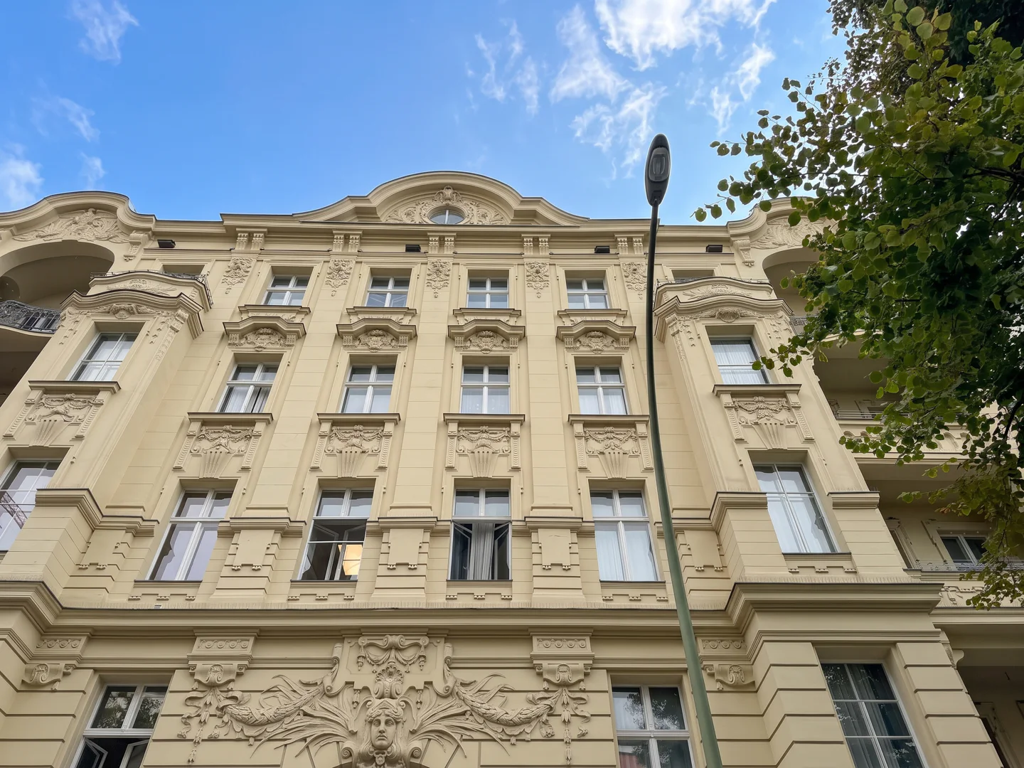 Sanierter Altbau mit privater Terrasse in Bestlage nahe des Kurfürstendamms - Photo 5