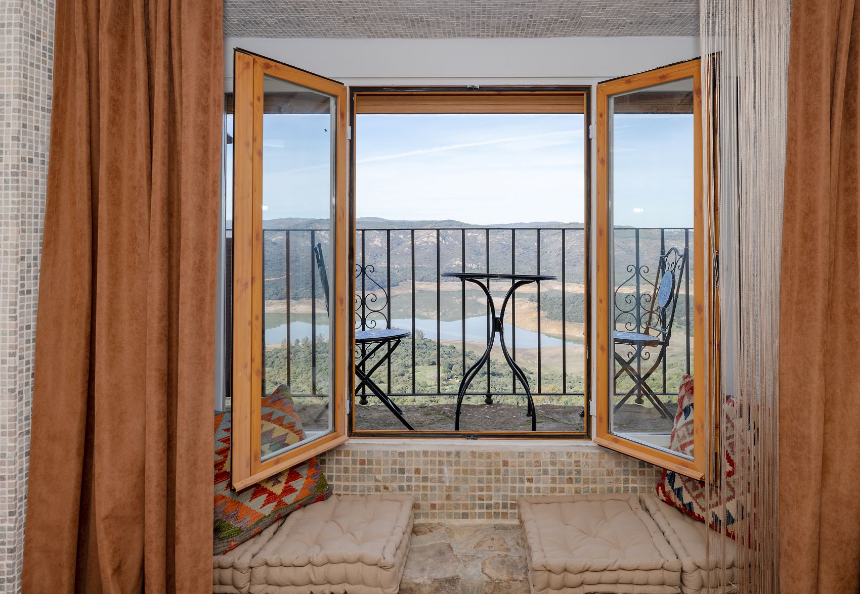 Semi-detached house integrated in an Arab fortress