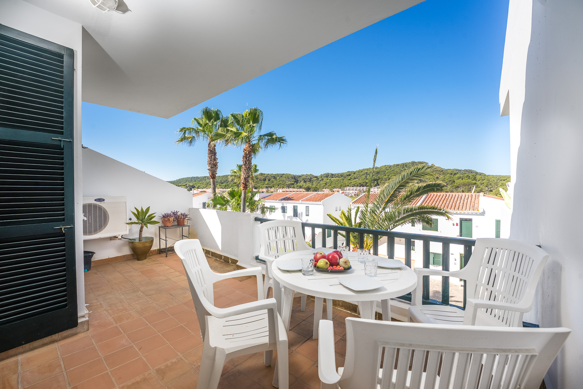 Apartment with spacious terrace, pool and privileged setting in Son Parc, Menorca