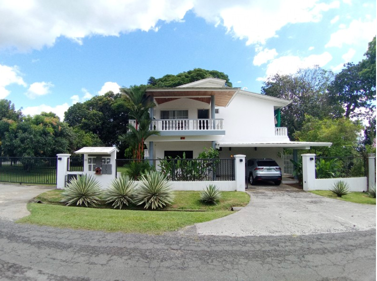 Two-Level Residence with Independent Living Areas