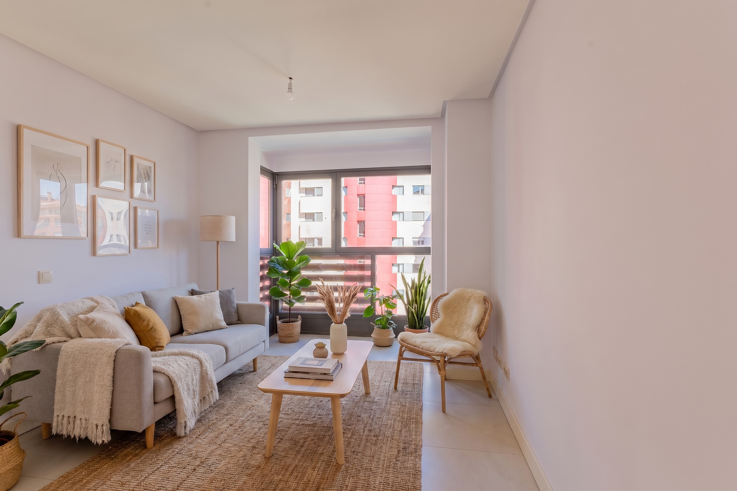 Bright one-bedroom apartment in Sanchinarro