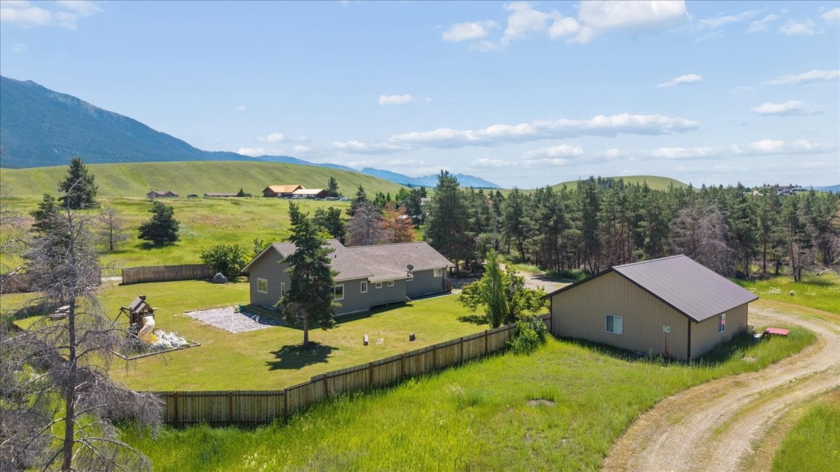 Home And Shop On 5 Acres