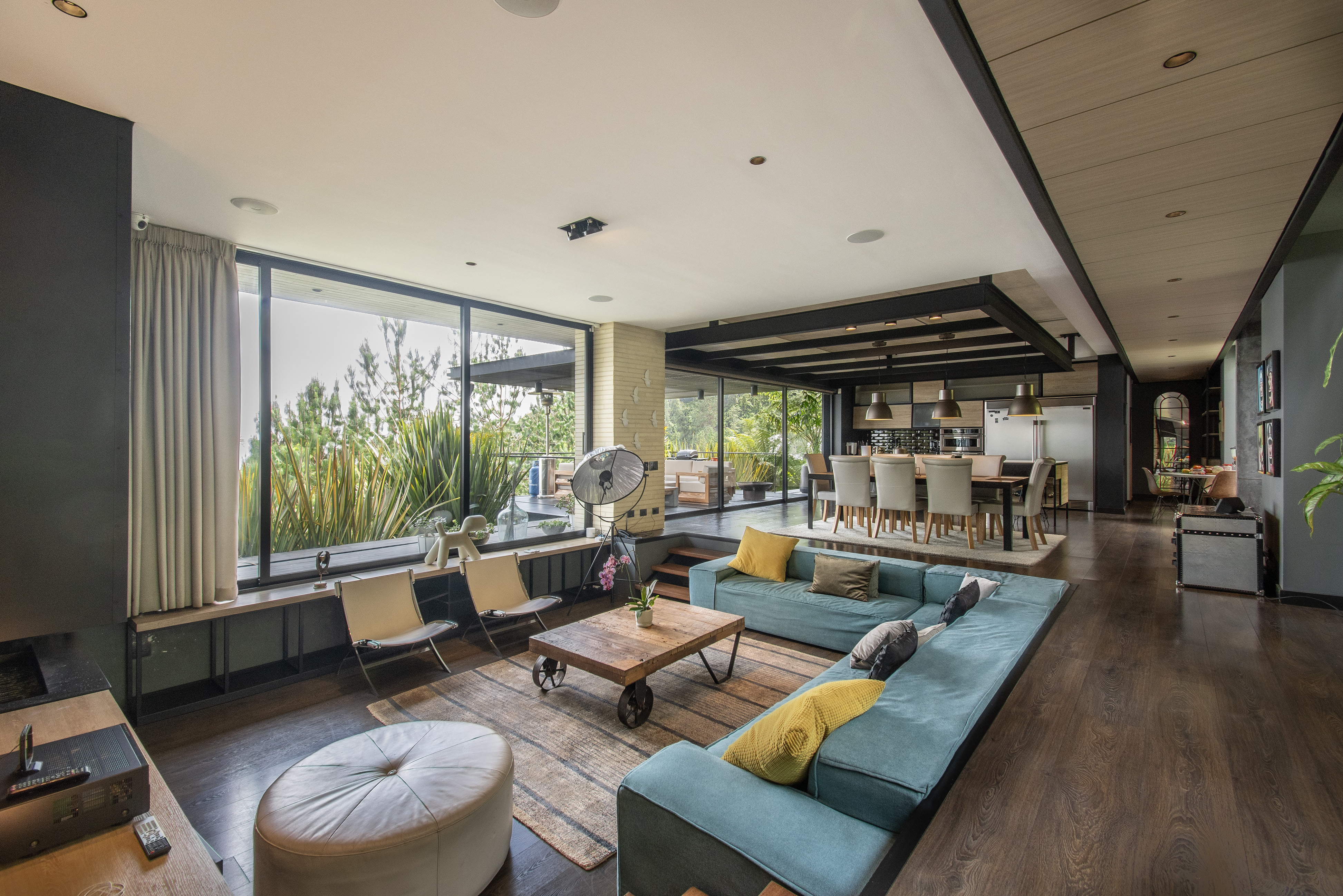 Moderna casa con vista a la ciudad para venta en Las Palmas