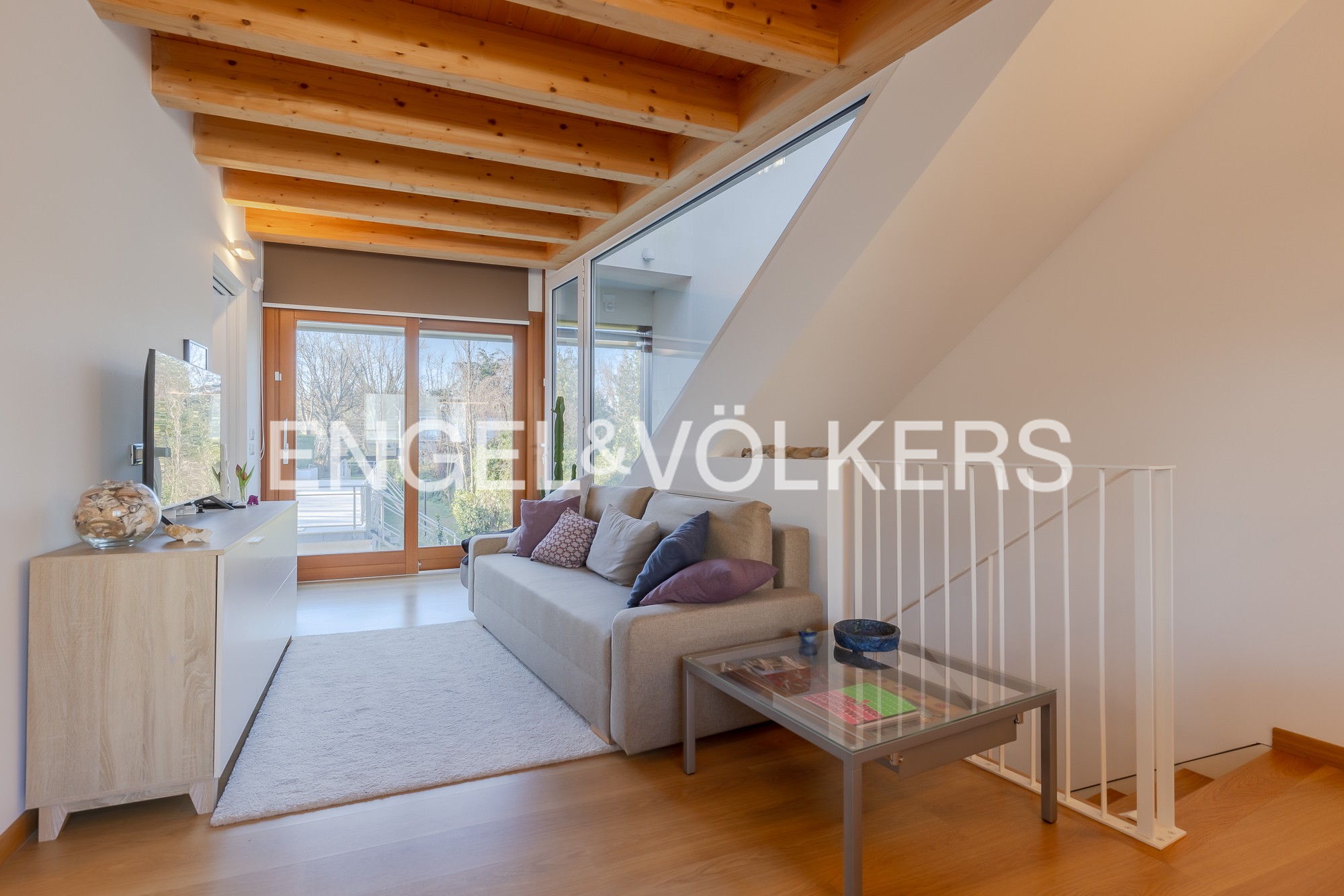 Modern flat with terrace