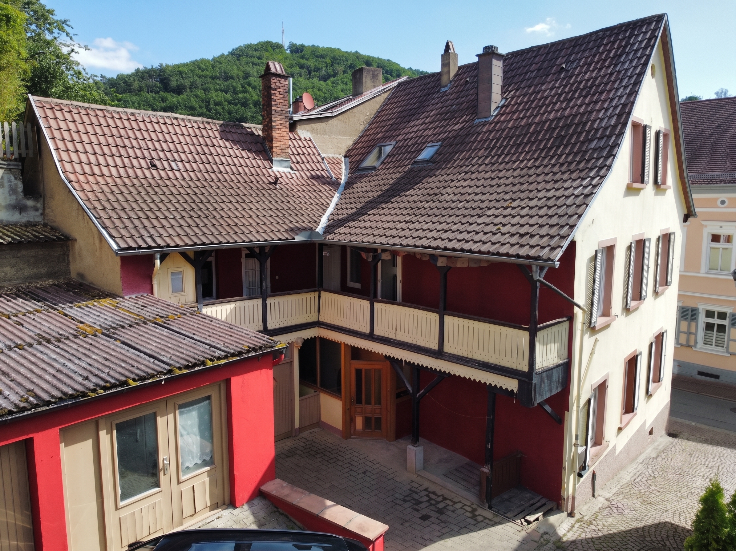 Stadthaus von 1832 im historischen Stadtkern von Wolfstein