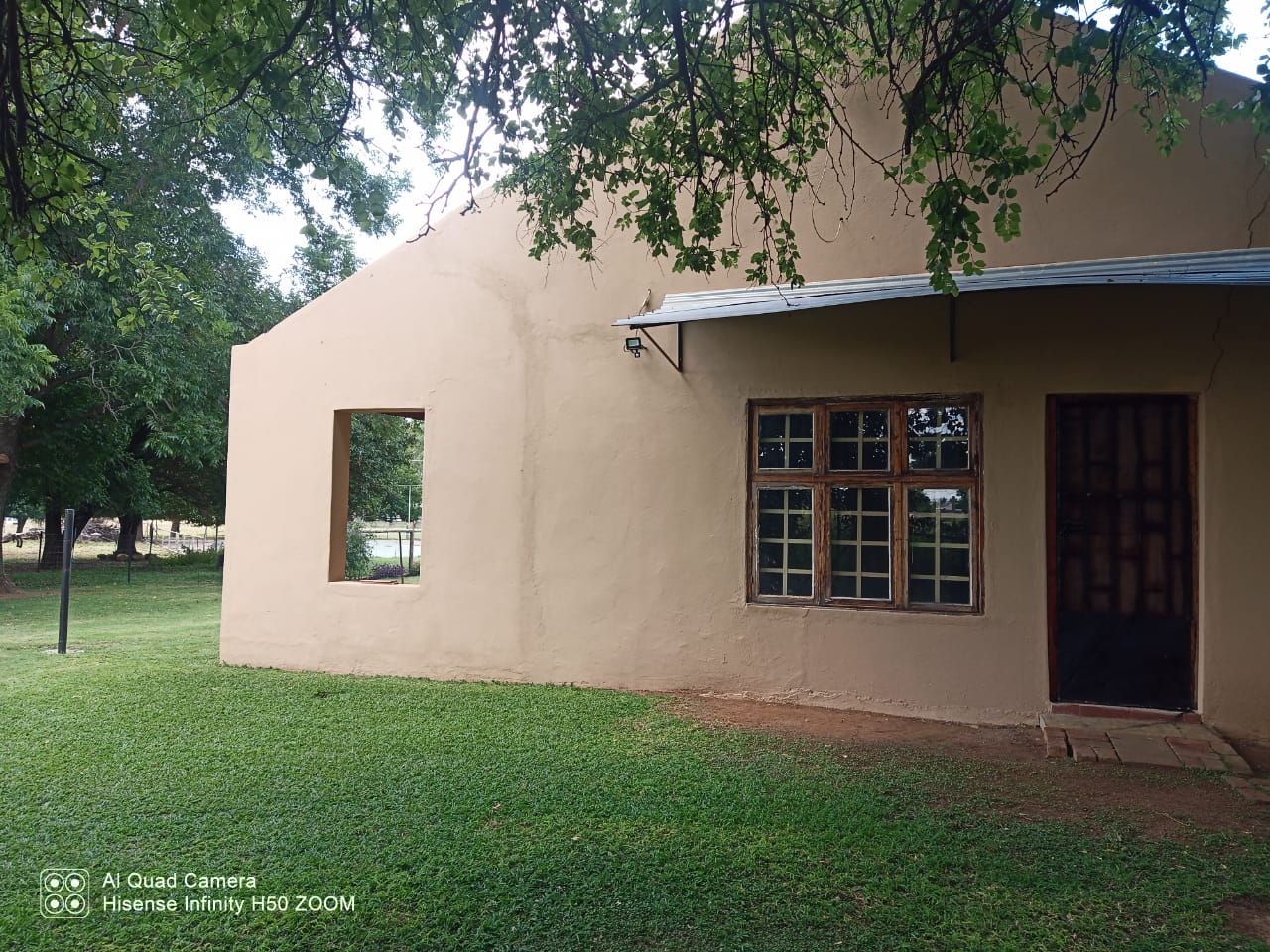 1 Bedroom unit available on smallholdings
