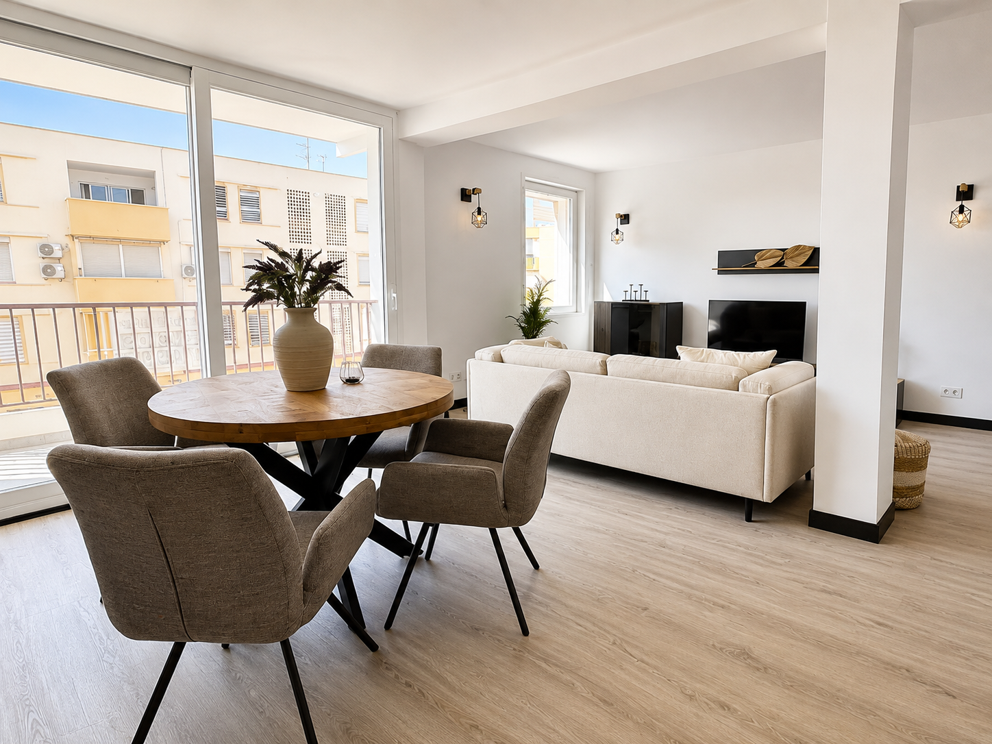 Beautiful renovated apartment in Arenal, Jávea