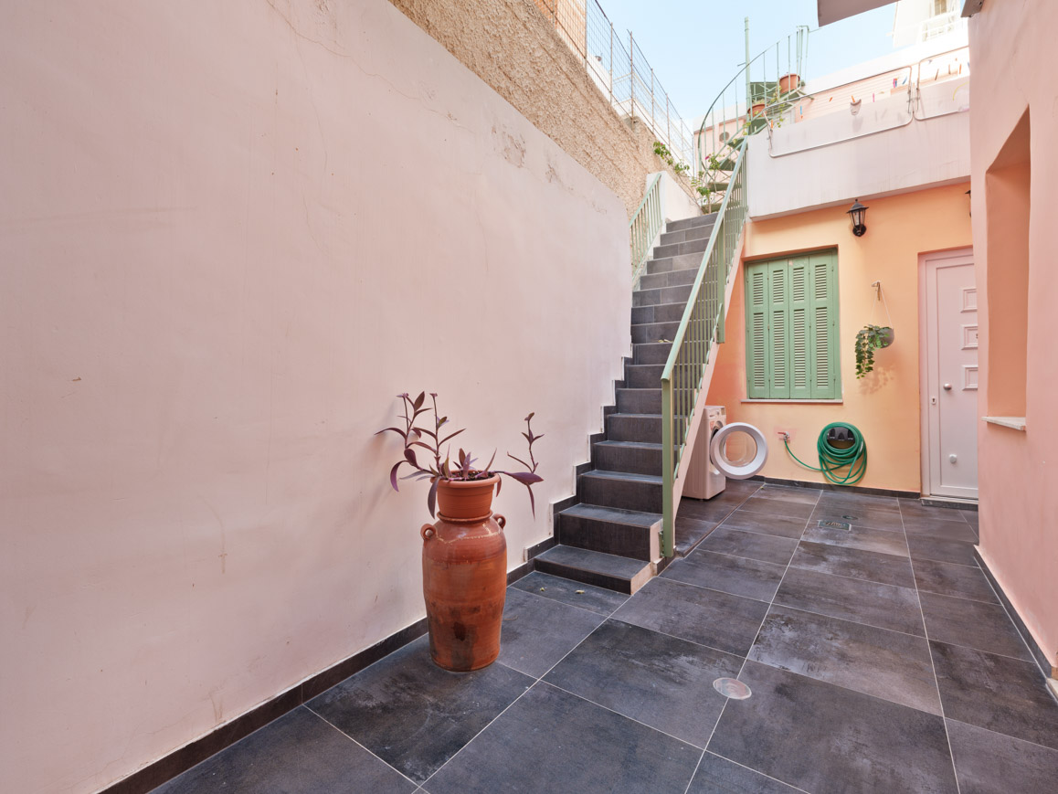 Investment detached house of 180 sq.m. in Piraeus