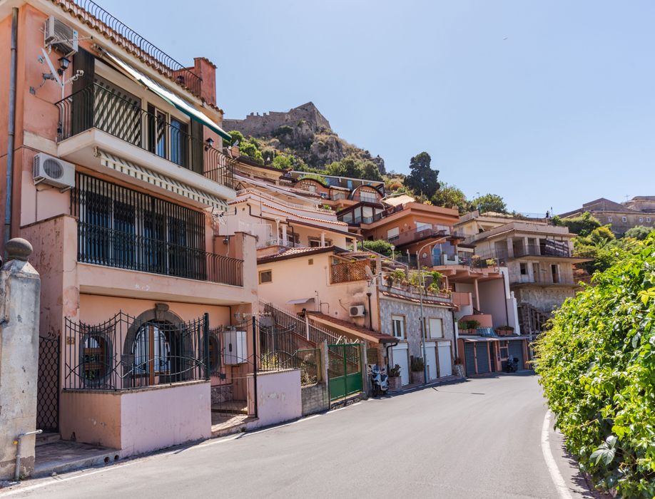 Appartamento in palazzina indipendente a Taormina