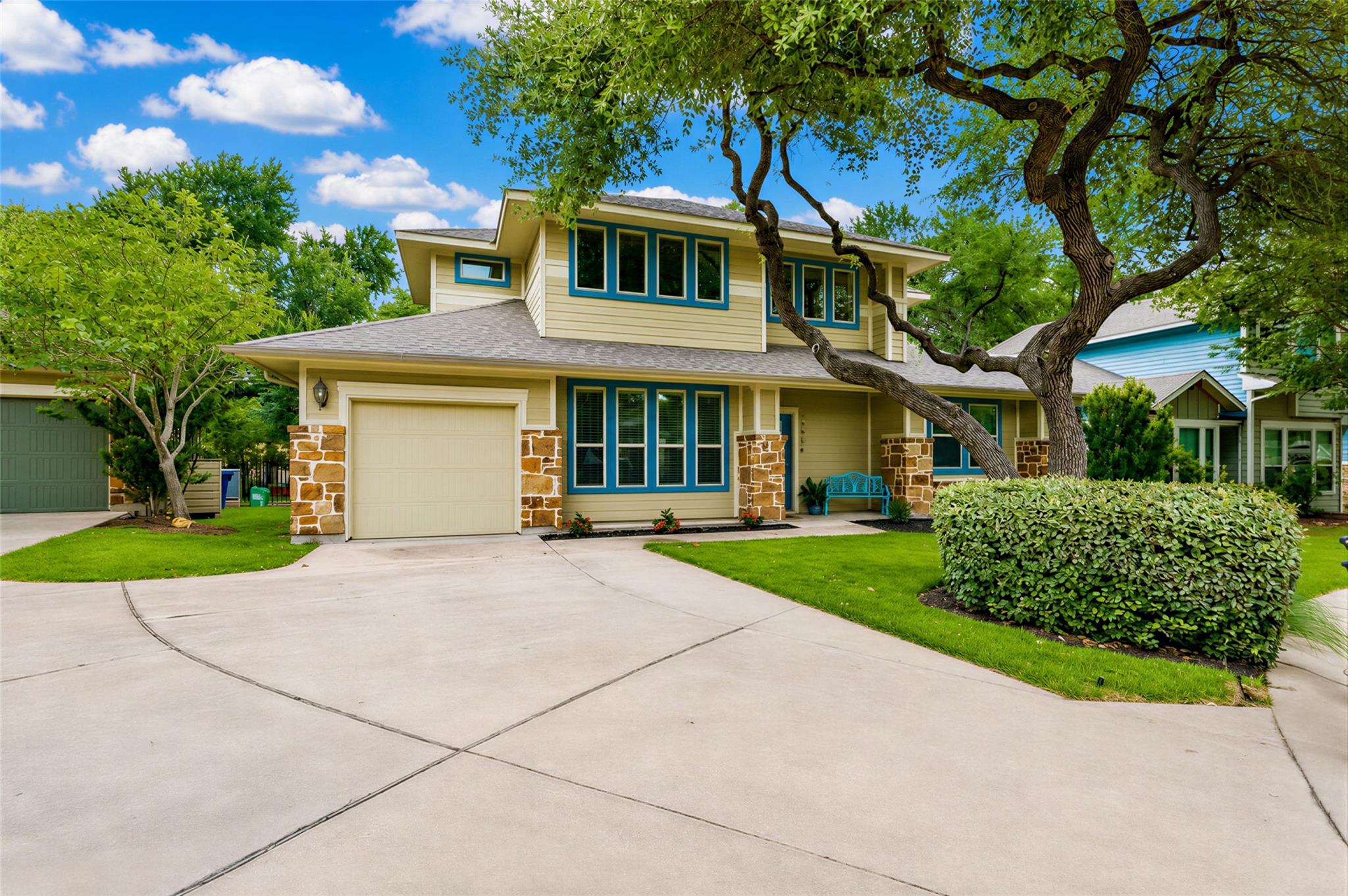 Modern Cottage Charm with Downtown Convenience