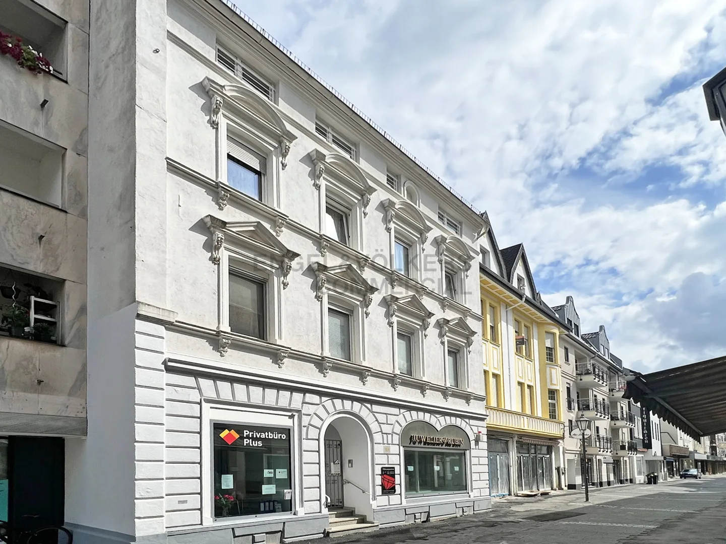 Teilsaniertes Wohn- und Geschäftshaus in 1A-Lage von Bad Neuenahr zu verkaufen!