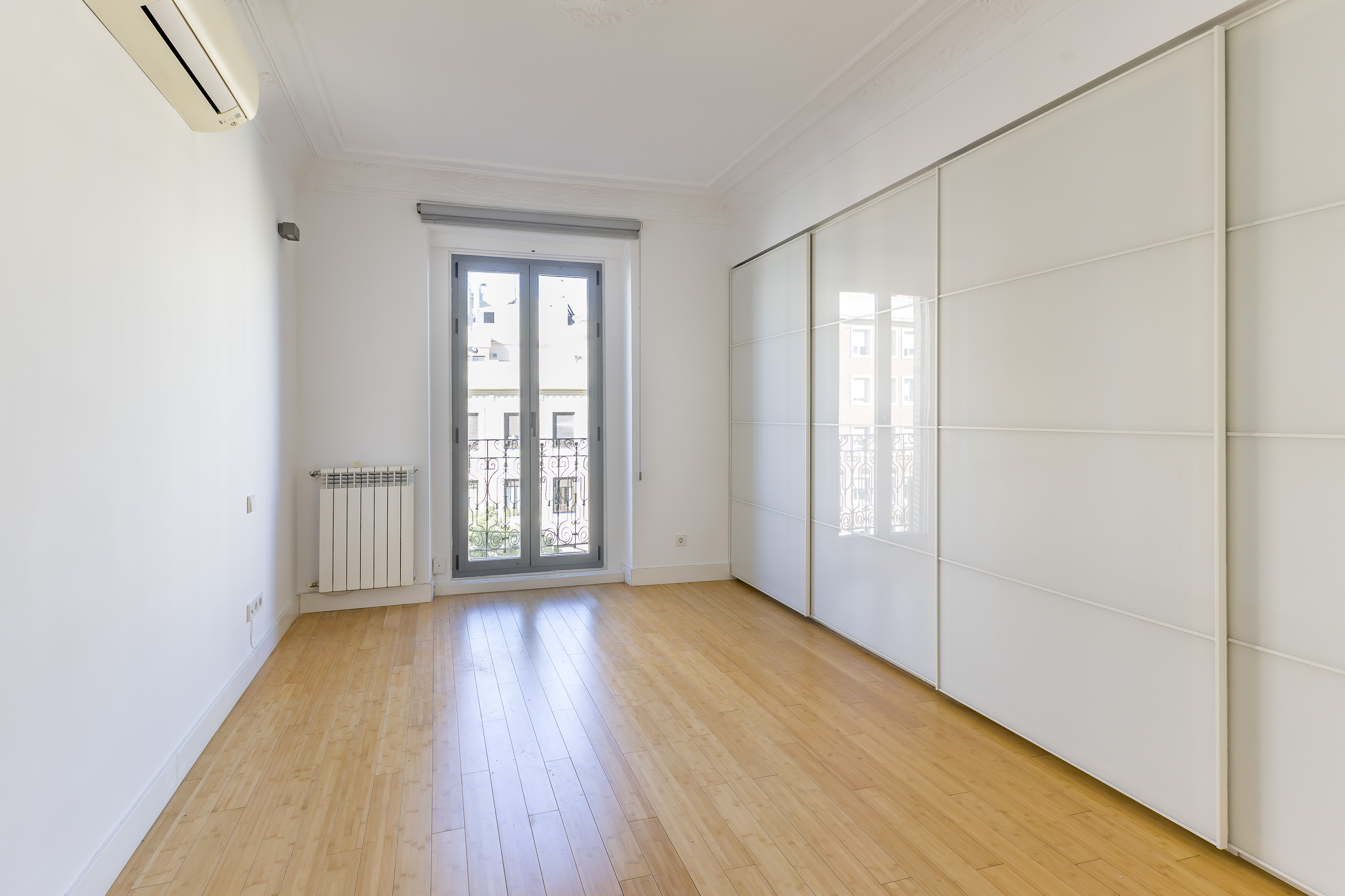 Fantastic apartment for rent on Fuencarral Street in the Trafalgar neighborhood