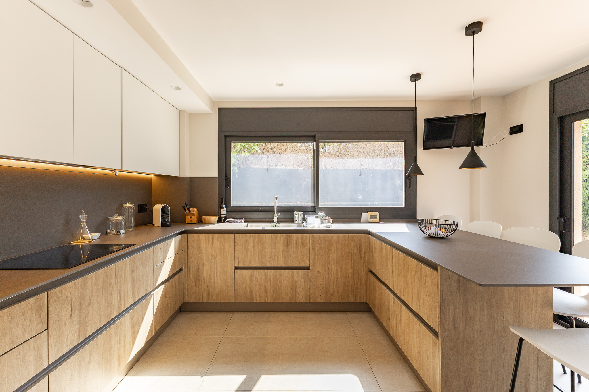 Fully renovated house, ready to move into, in central Argentona.