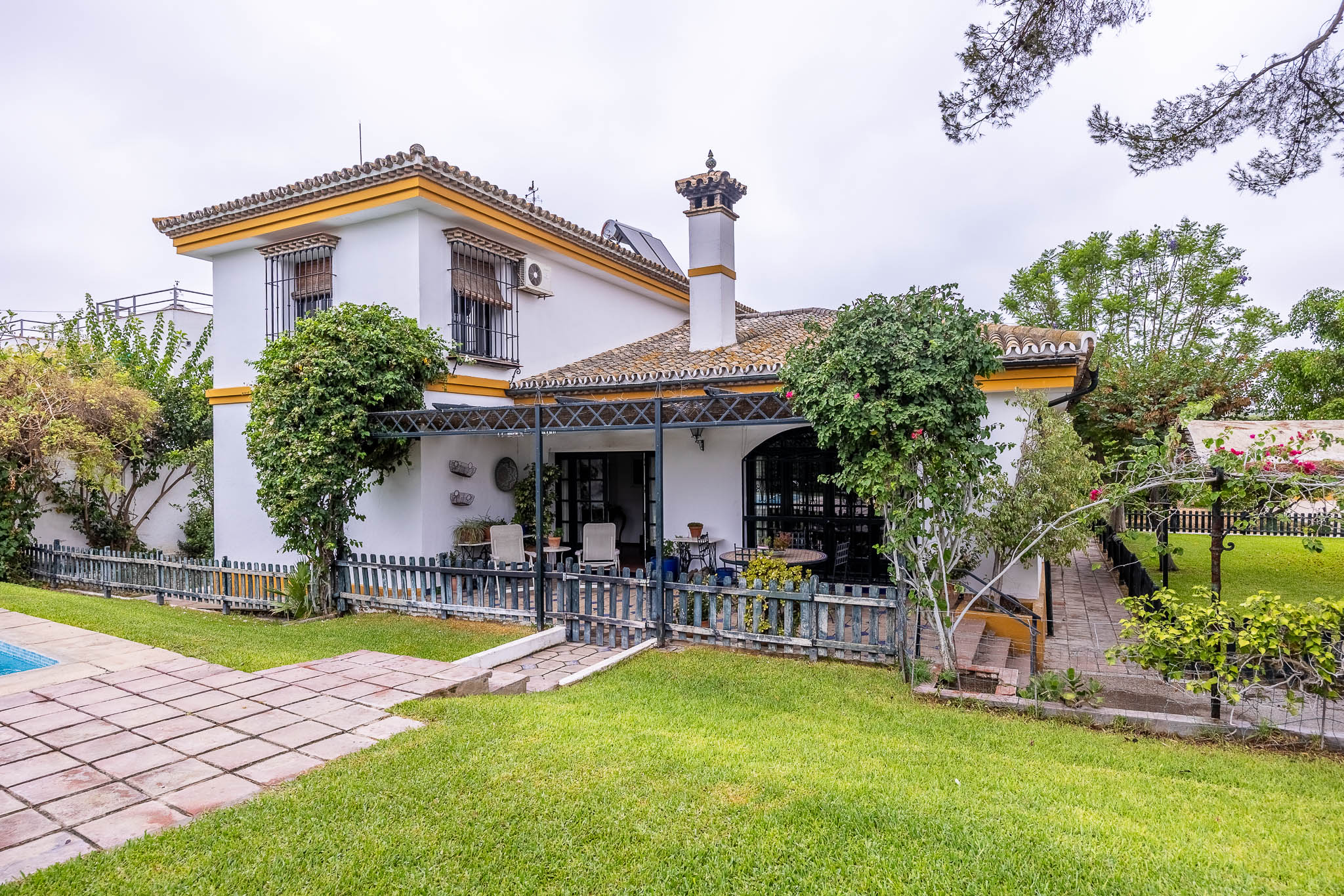 A Family Villa Where Space, Light and Quality Take Centre Stage