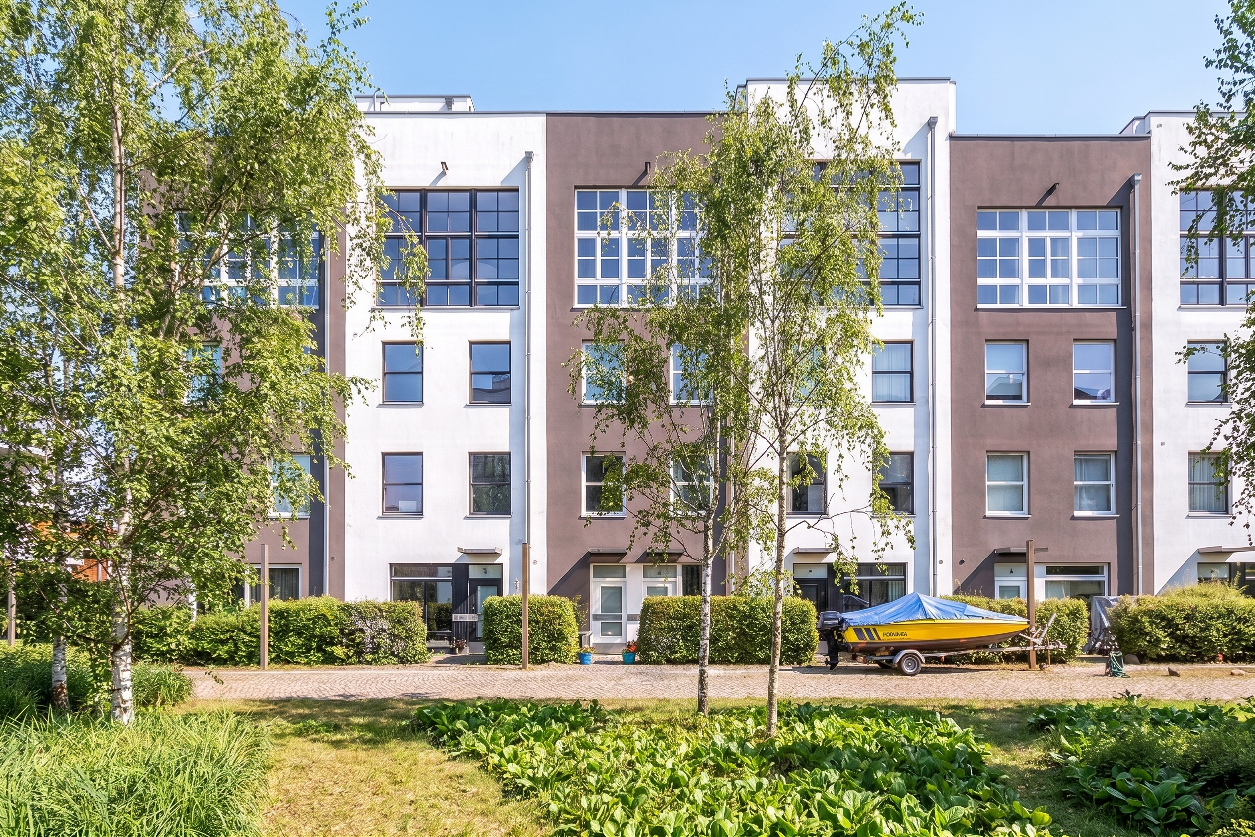 Außergewöhnliches Stadthaus mit
Einliegerwohnung an der Rummelsburger Bucht