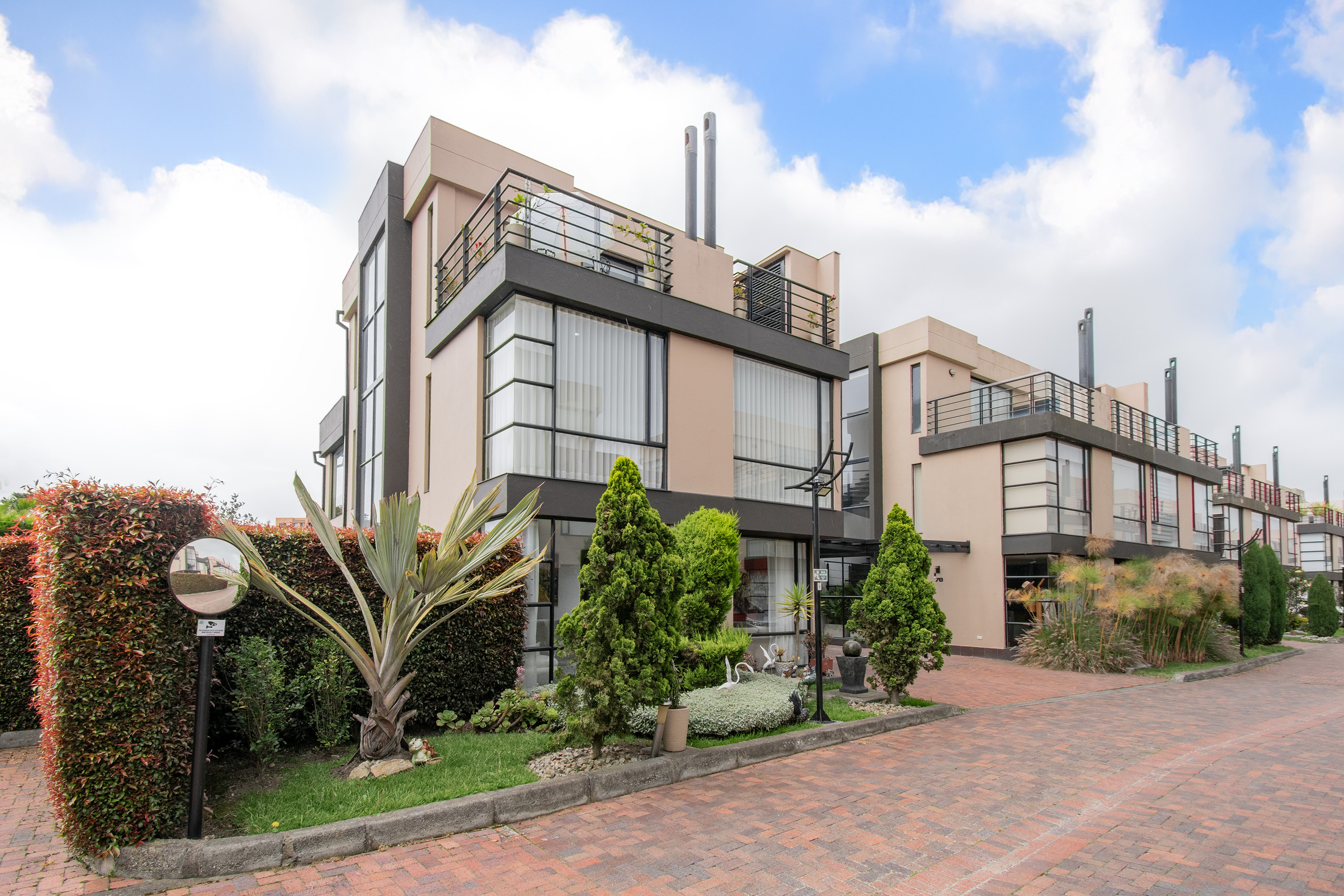 Casa en conjunto con clubhouse para venta en Chía
