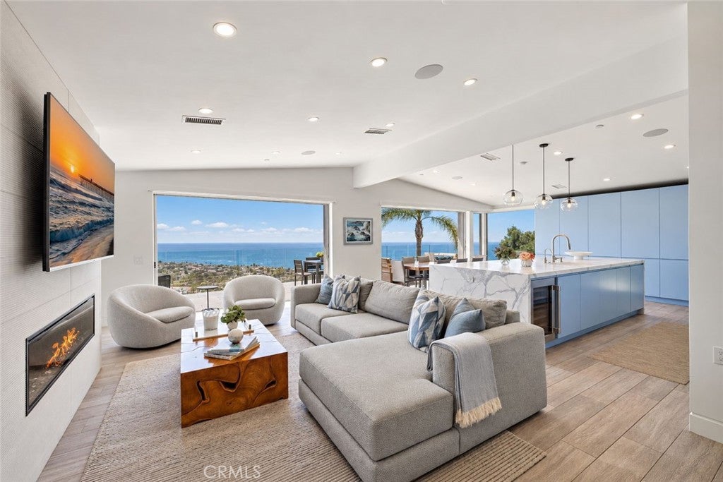 Laguna Beach Architectural Estate with Panoramic Ocean Views