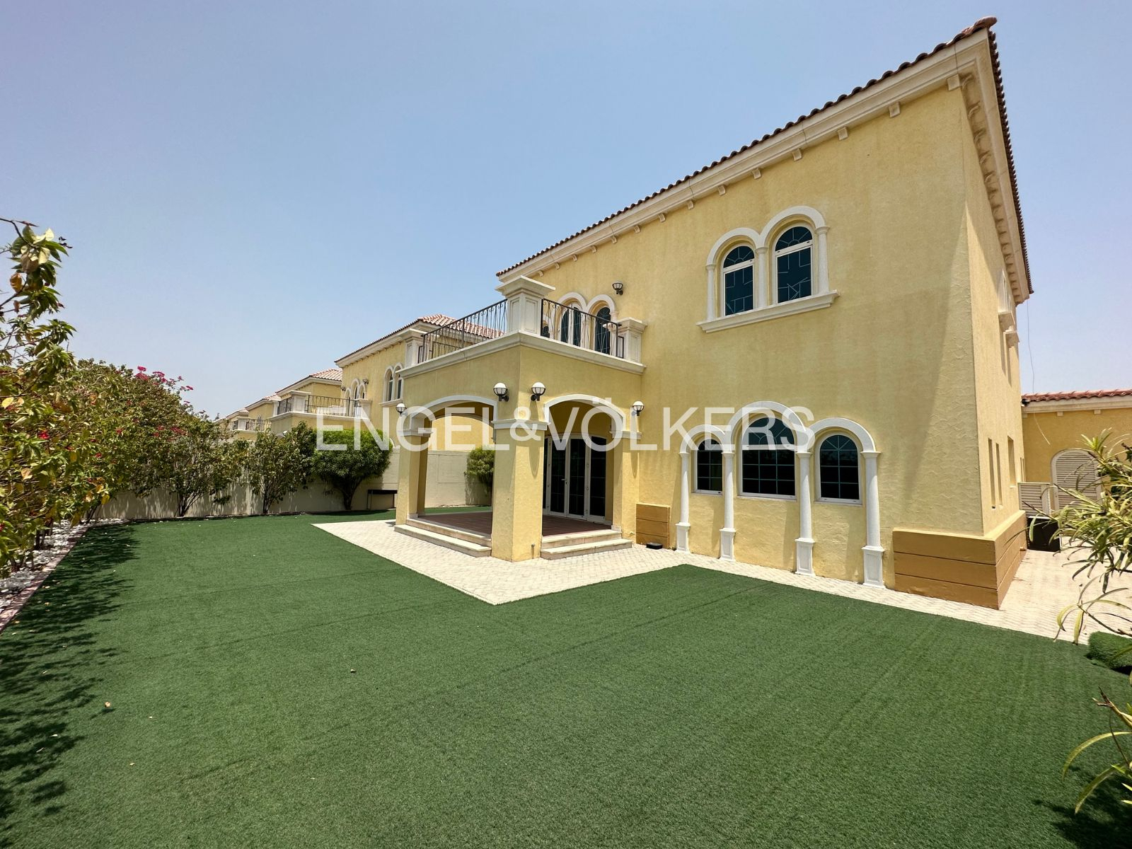 Near Pavillion | Well Maintained | 3 Large