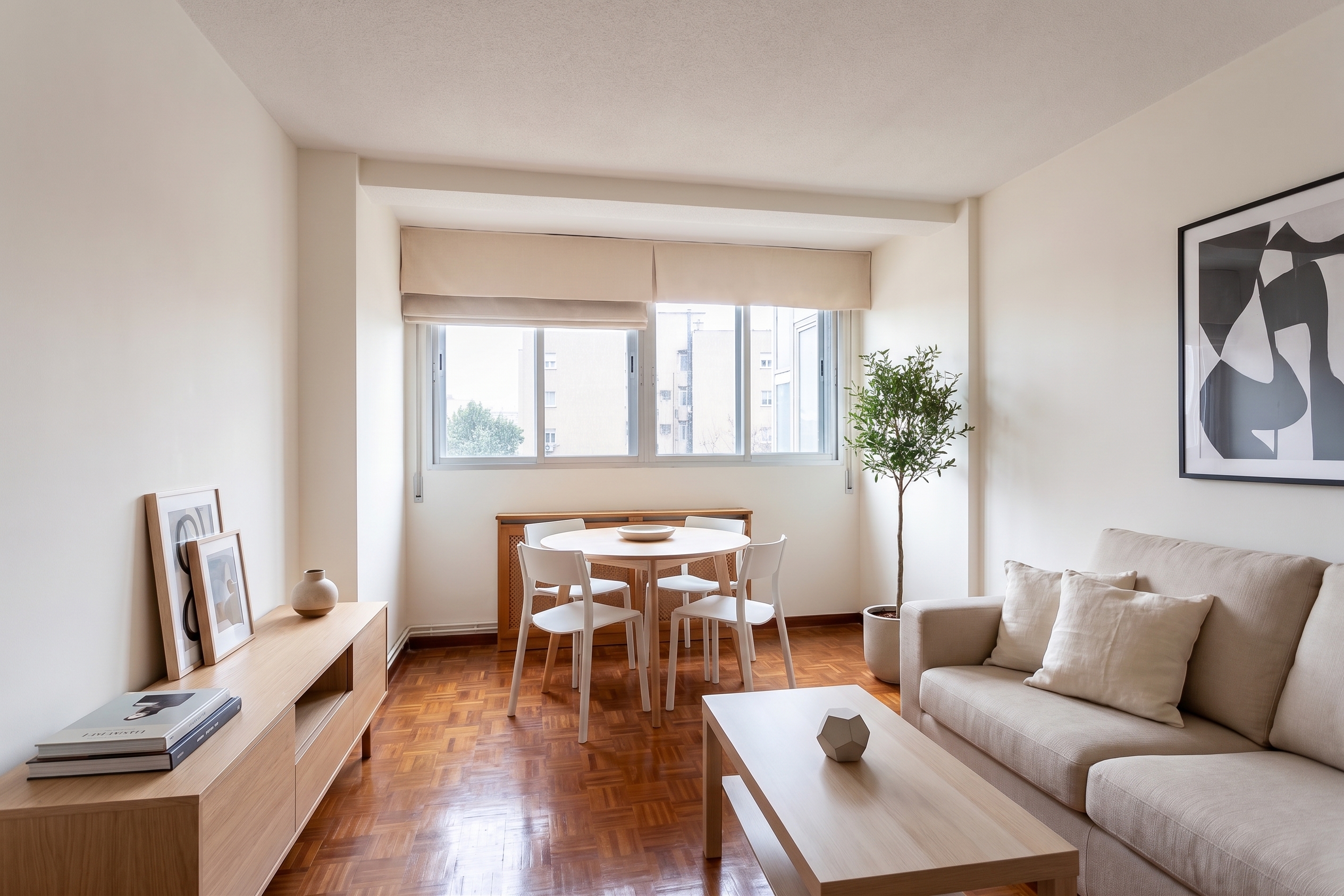 Bright apartment in an excellent location