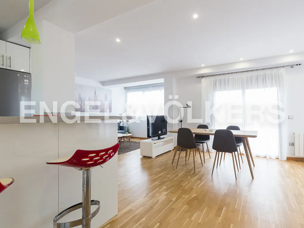 Living/Dining Room 1