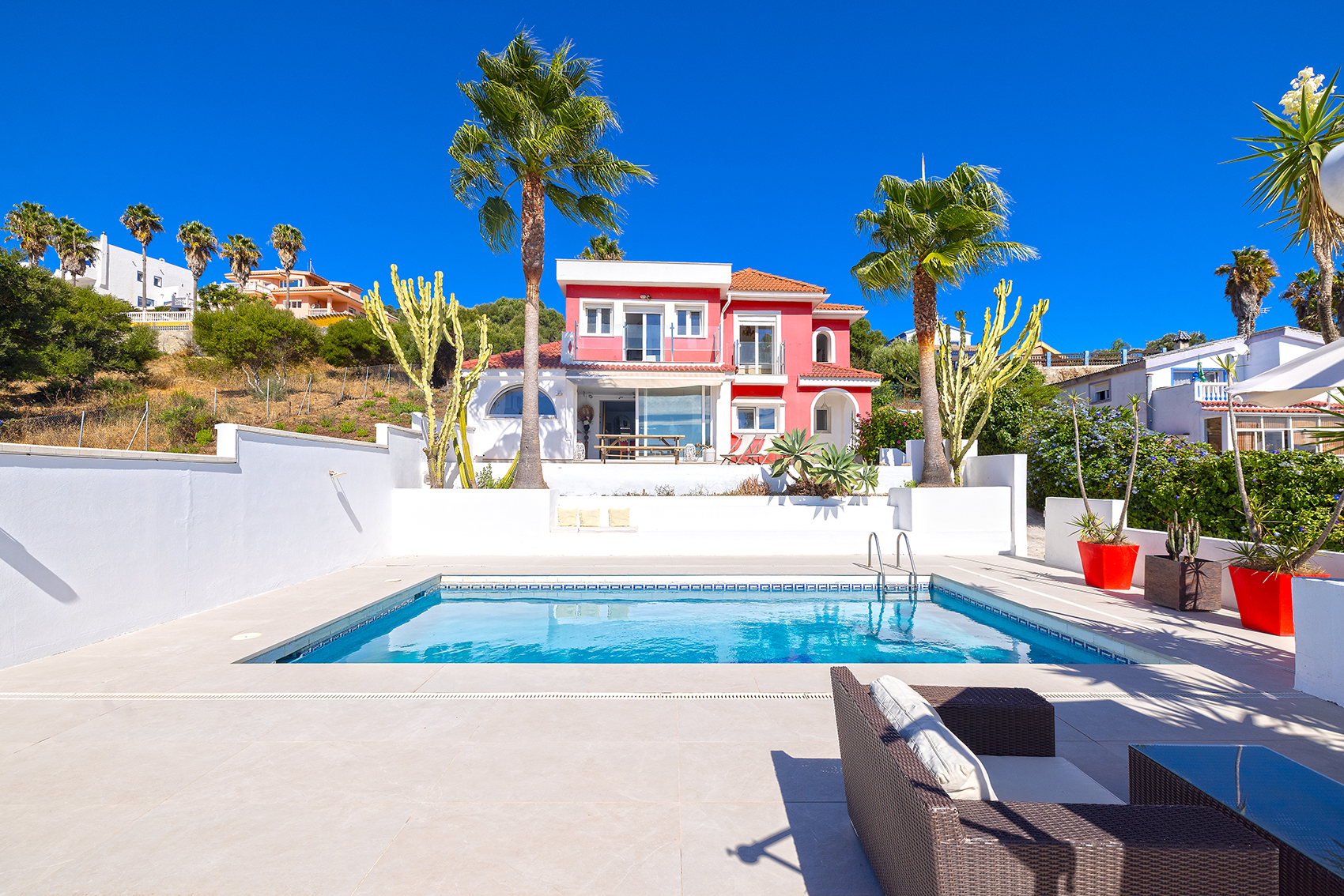 Wonderful villa with pool and views of Africa in Algeciras