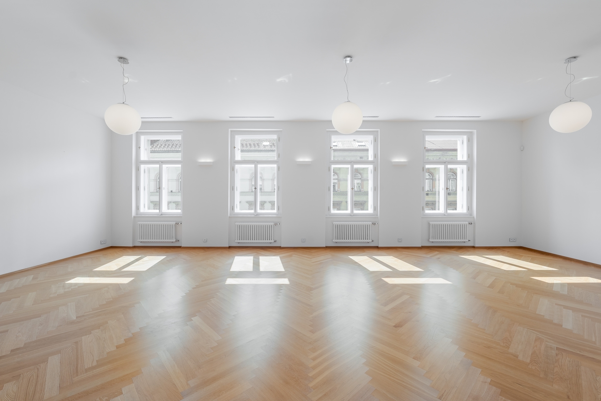 Rent a 4+kt apartment with balcony and parking