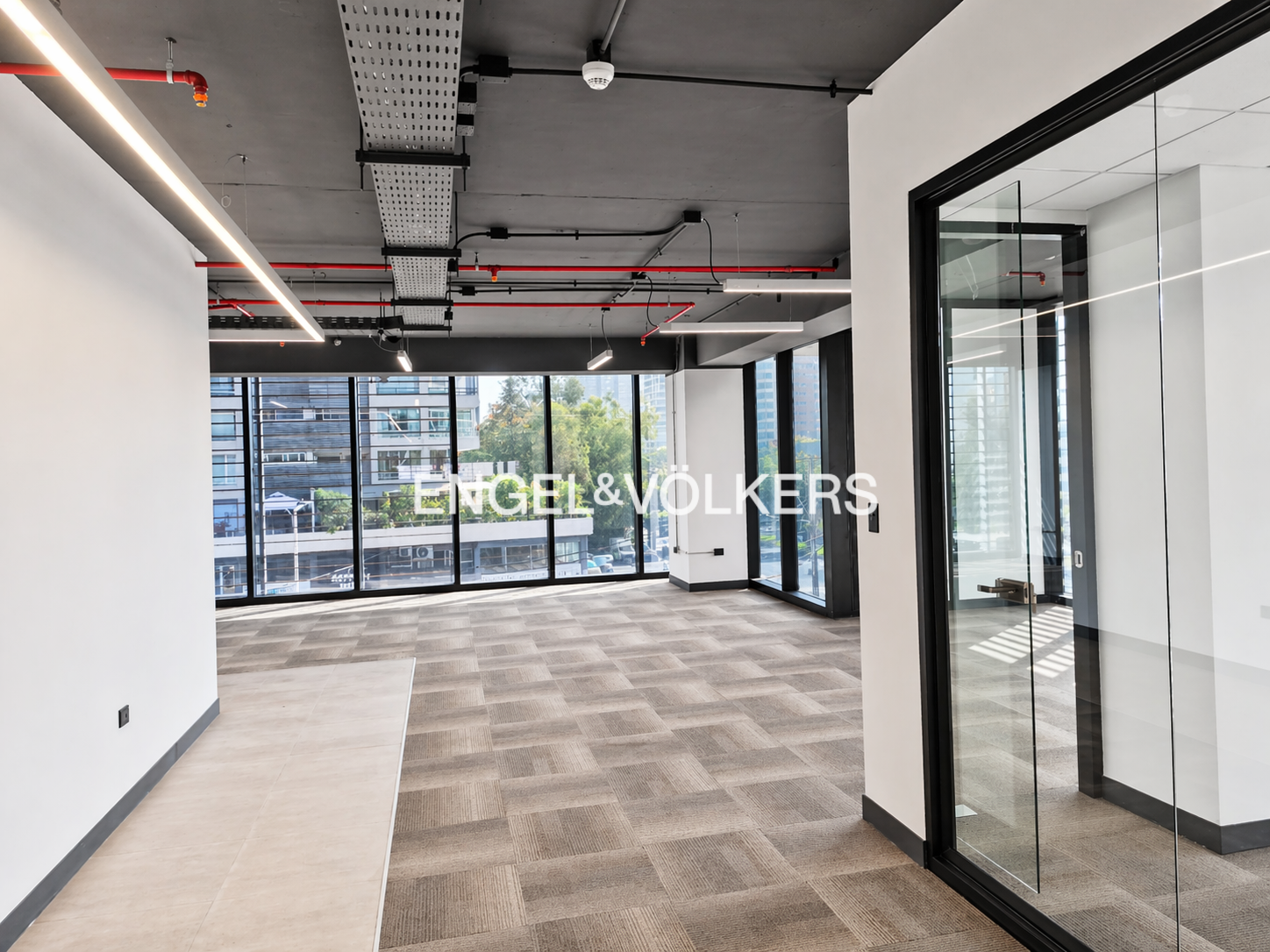 Oficina habilitada en arriendo NLC 490 m2