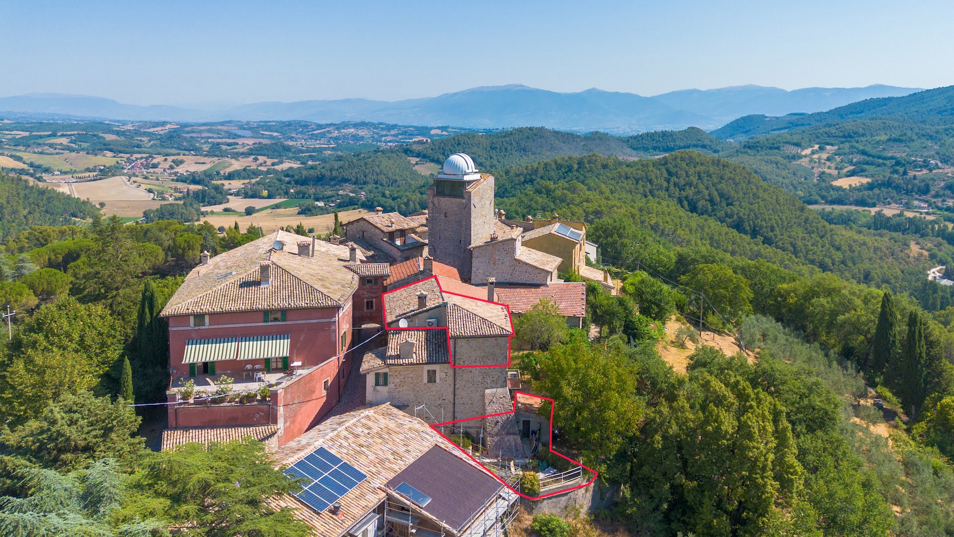 Schönes Steinhaus in einem charmanten Weiler mit Panoramablick
