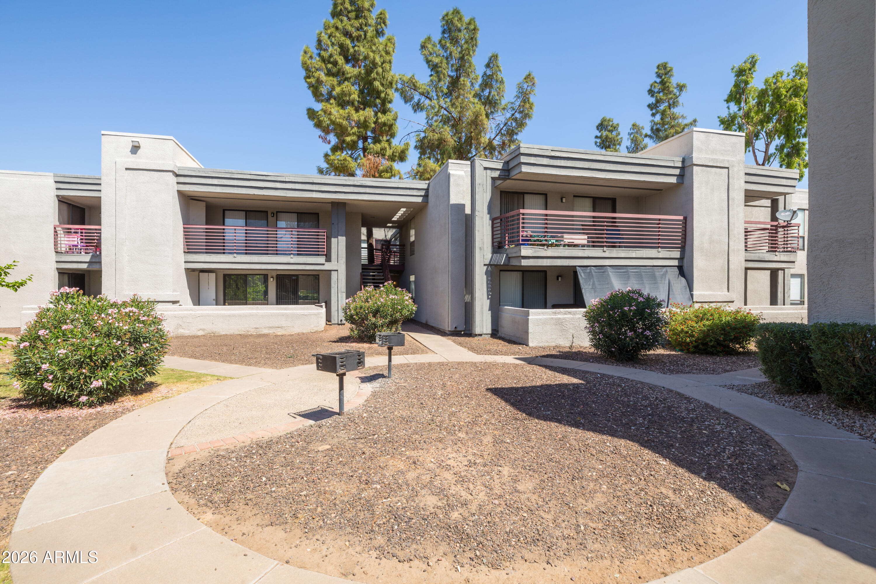 Move-In Ready Gated NW Phoenix Condo Near Shopping & Dining