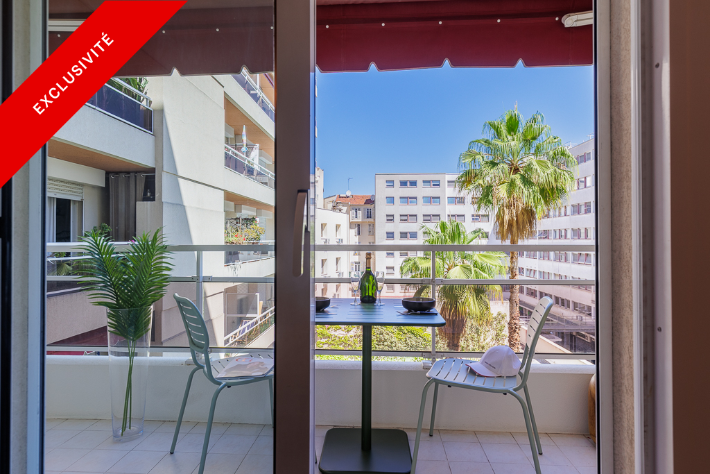 Pied à terre avec une belle terrasse au calme - Nice hyper centre