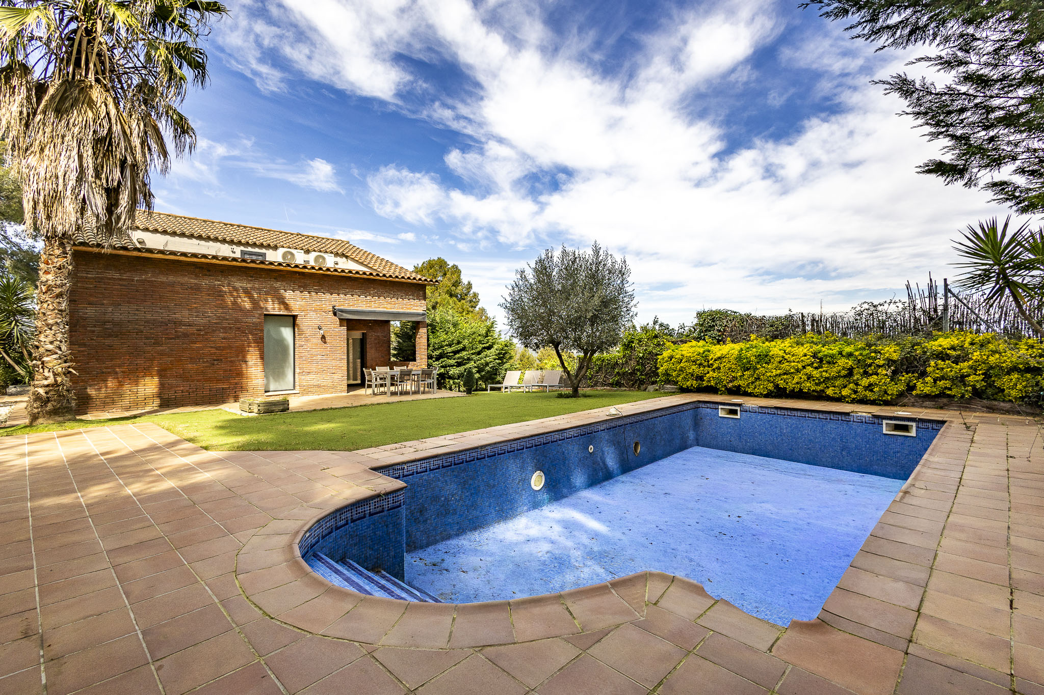 Fantastic property surrounded by nature