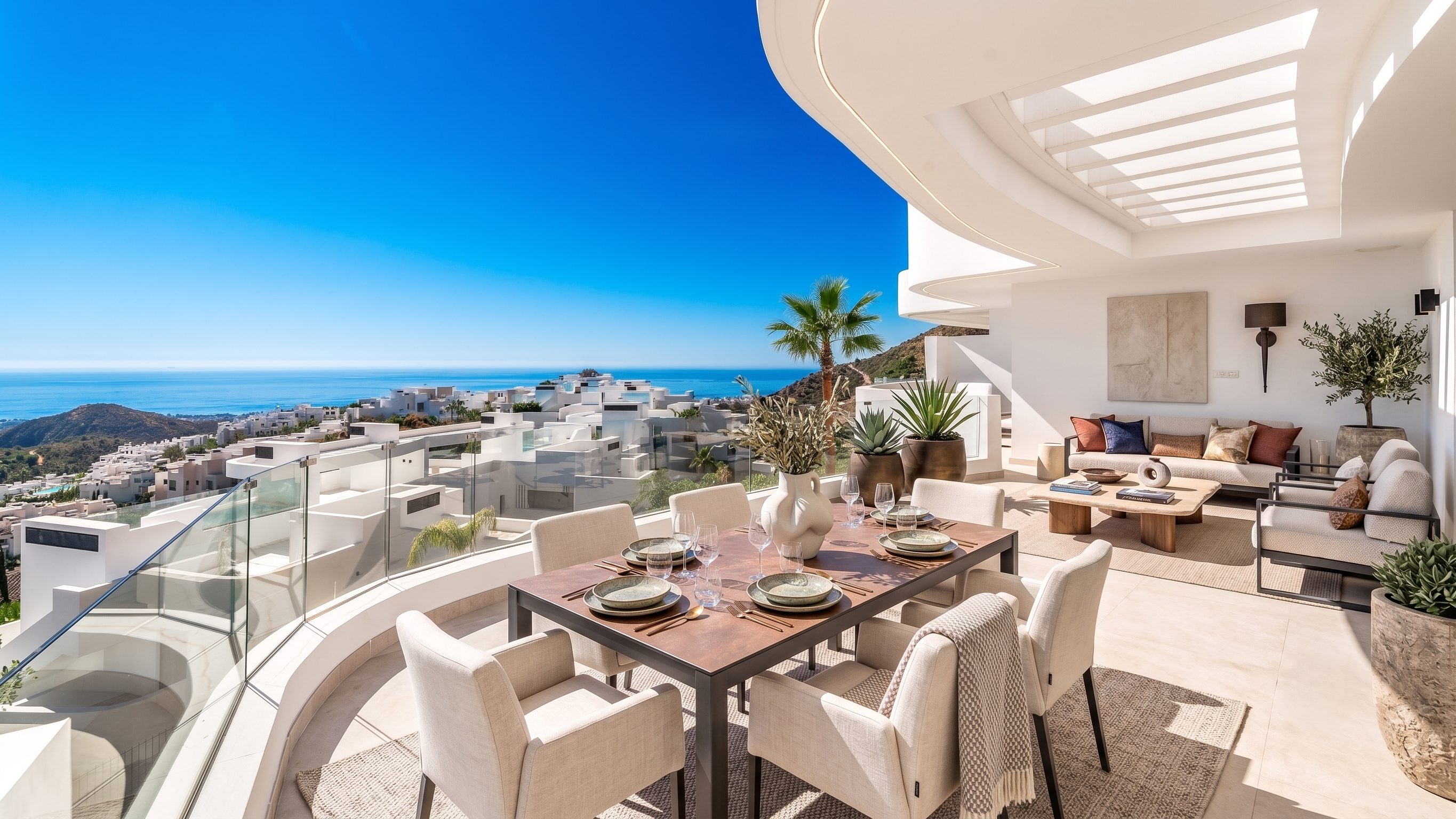 Palo Alto Apartment with Stunning Panoramic Seaviews and Spacious Terrace