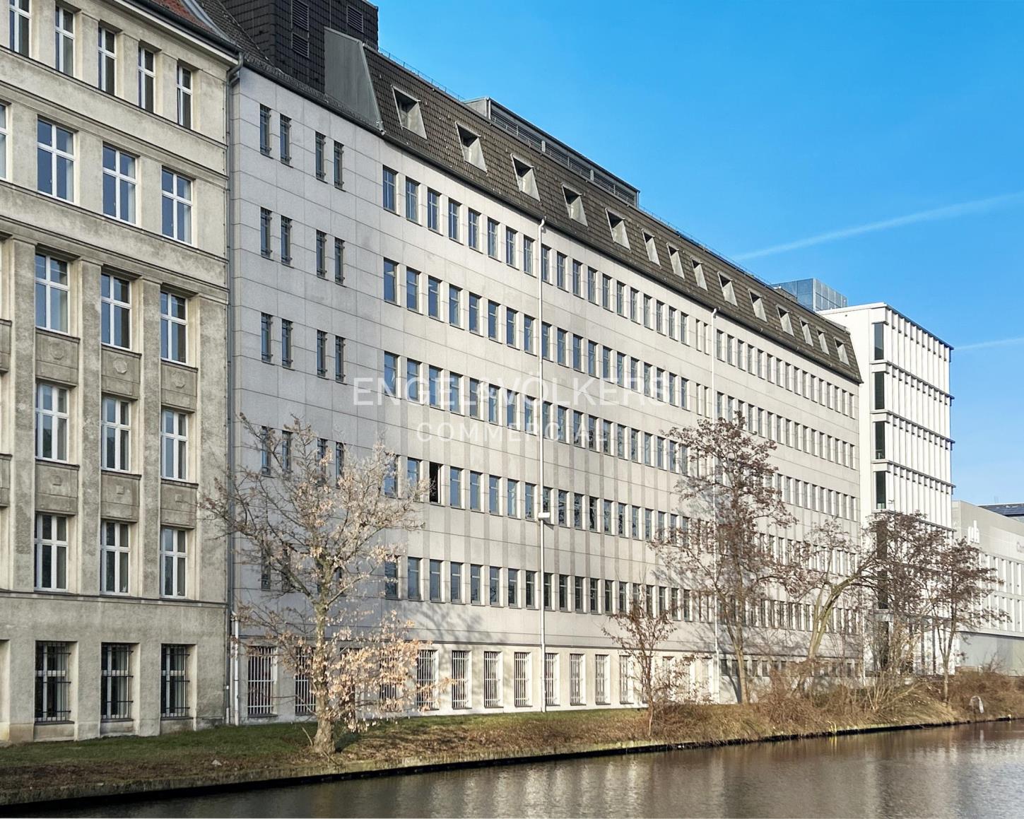 Sonneninsel: Hochwertige Büros an der Ringbahn in Neukölln