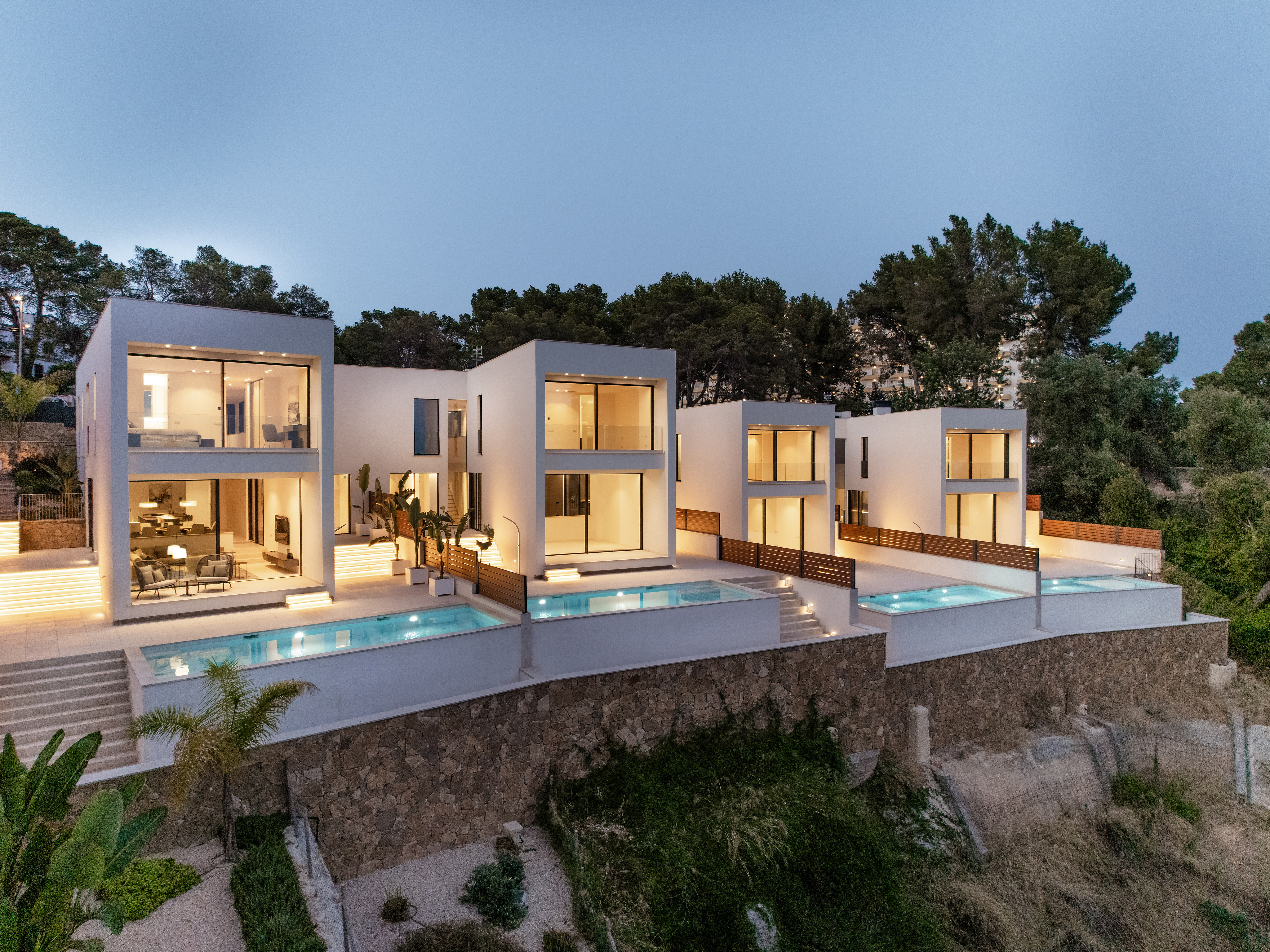 Urban Jungle - Modern villa development close to the city and the beach