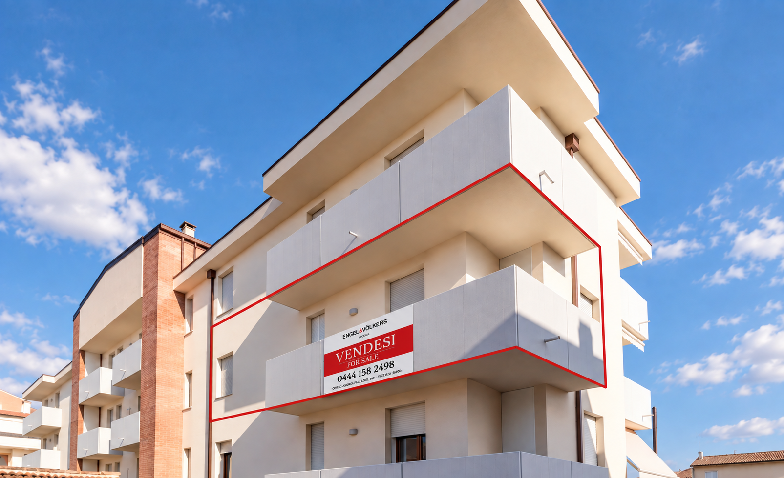 Elegant renovated apartment with private garage in Caldogno (VI)