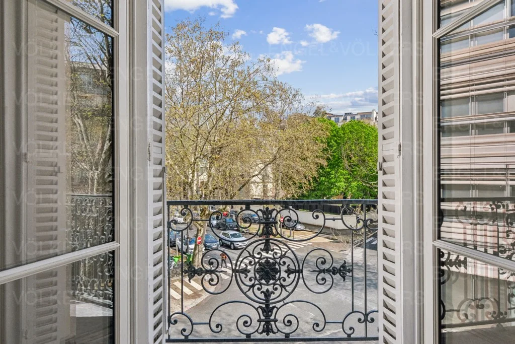Paris VII - 3 rooms apartment - Gros Caillou