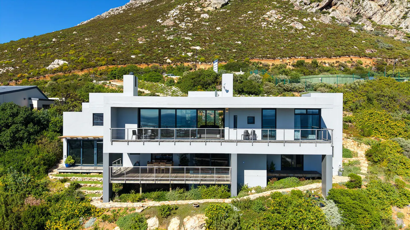 Klein Hangklip as your backrop and surrounded by natural fynbos