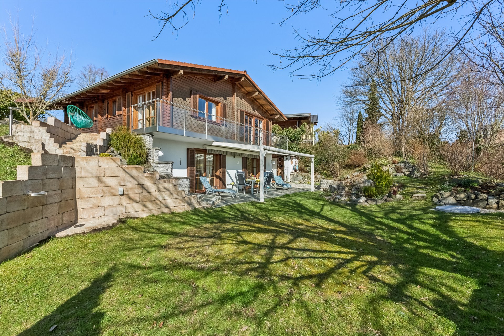 Ihr Holzhaus im Grünen – sofort einziehen und wohlfühlen