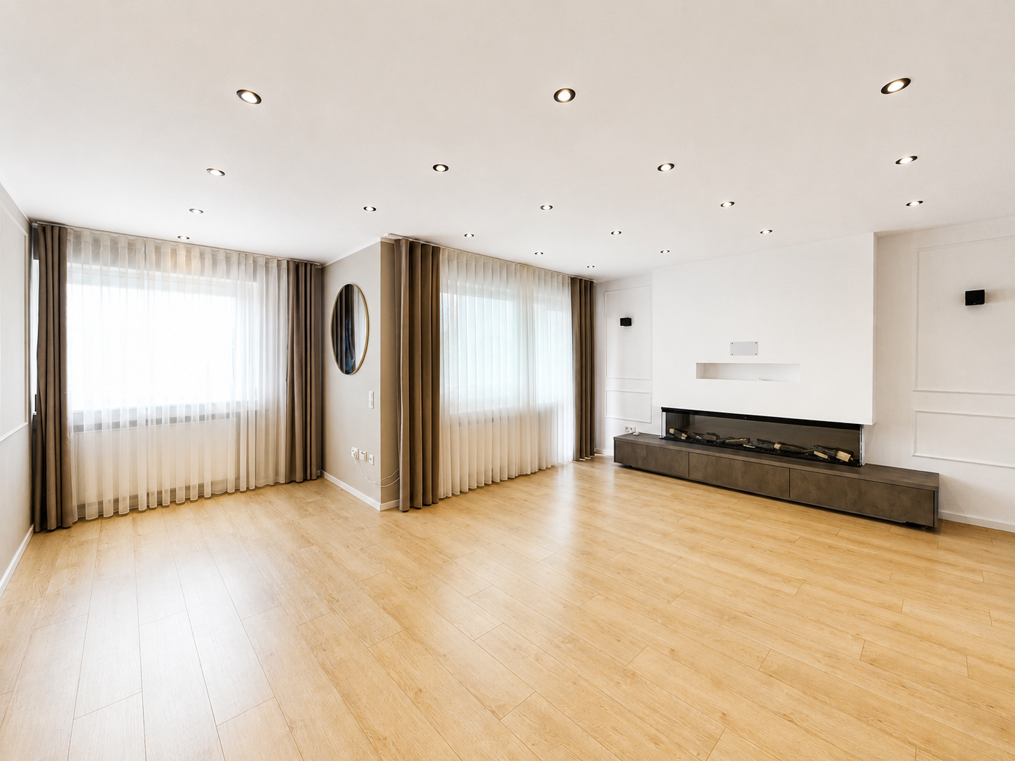 Exklusiv kernsanierte 4-Zimmer-Wohnung mit verglaster Süd-Loggia im Hildener Musikantenviertel