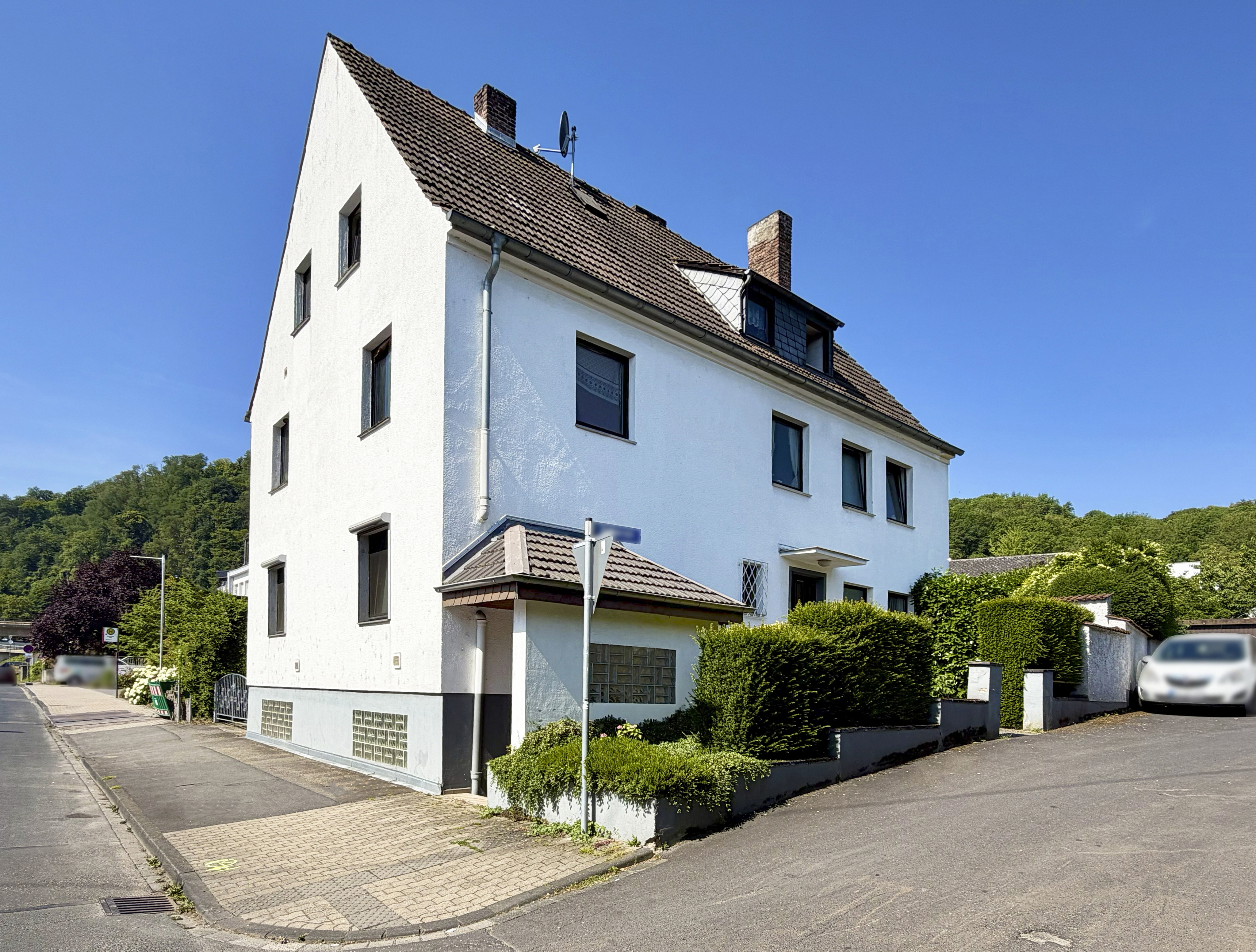 Attraktive Kapitalanlage in Koblenz Südstadt – Dreifamilienhaus mit Entwicklungspotenzial