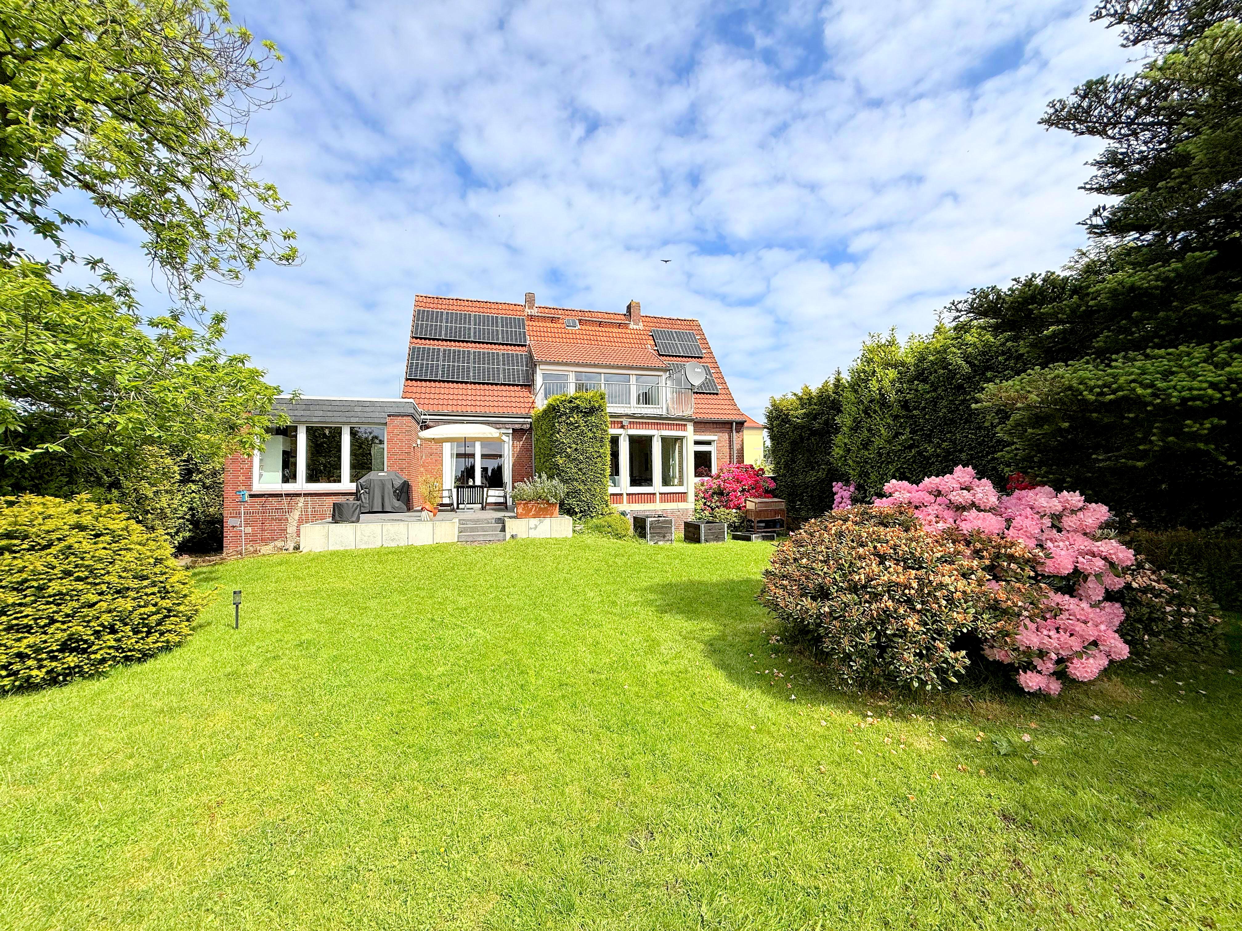 Stadthaus mit Traumgarten: Familienparadies in Siebethsburg