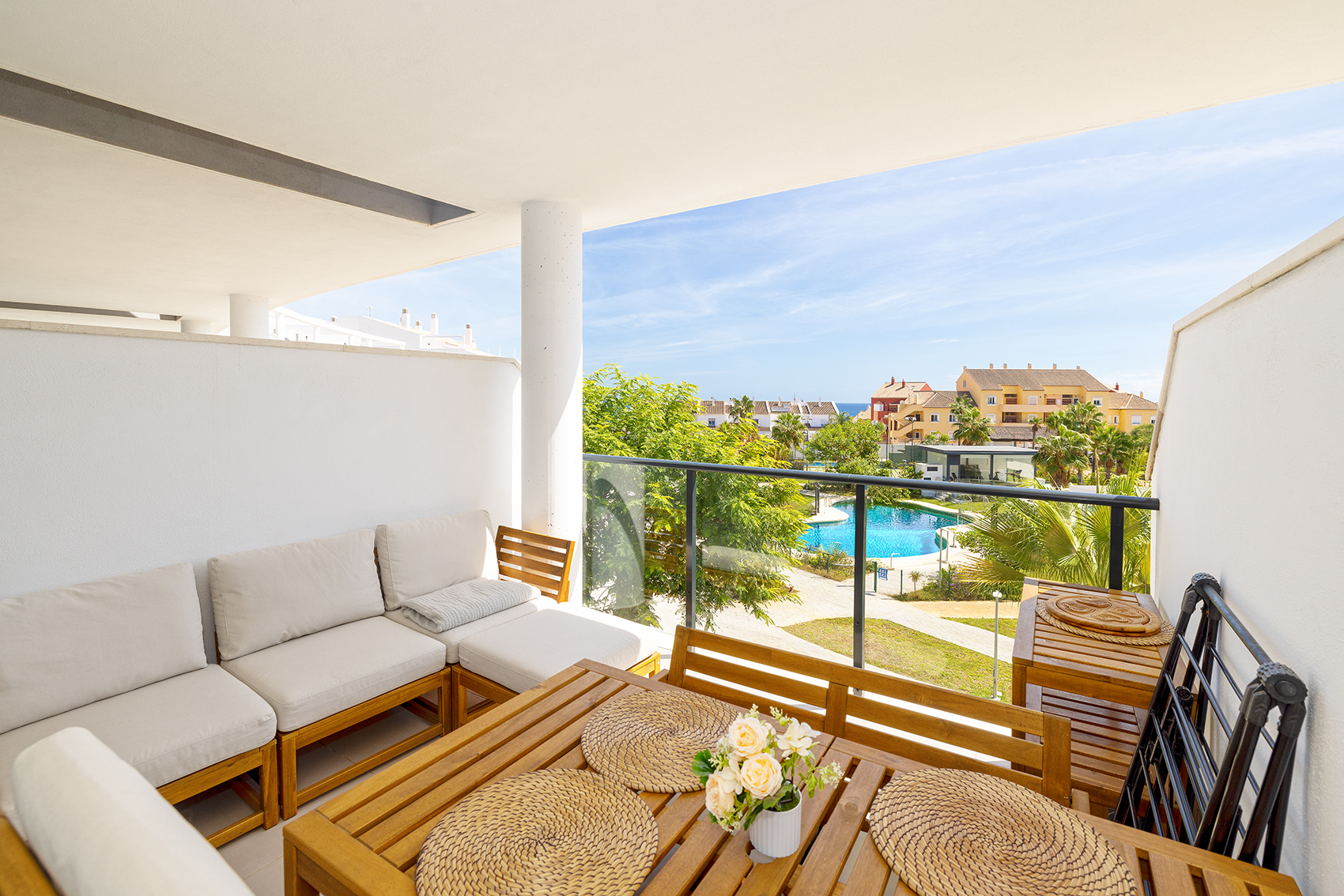 Bright New-Build Apartment in a Prime Coastal Setting, Manilva